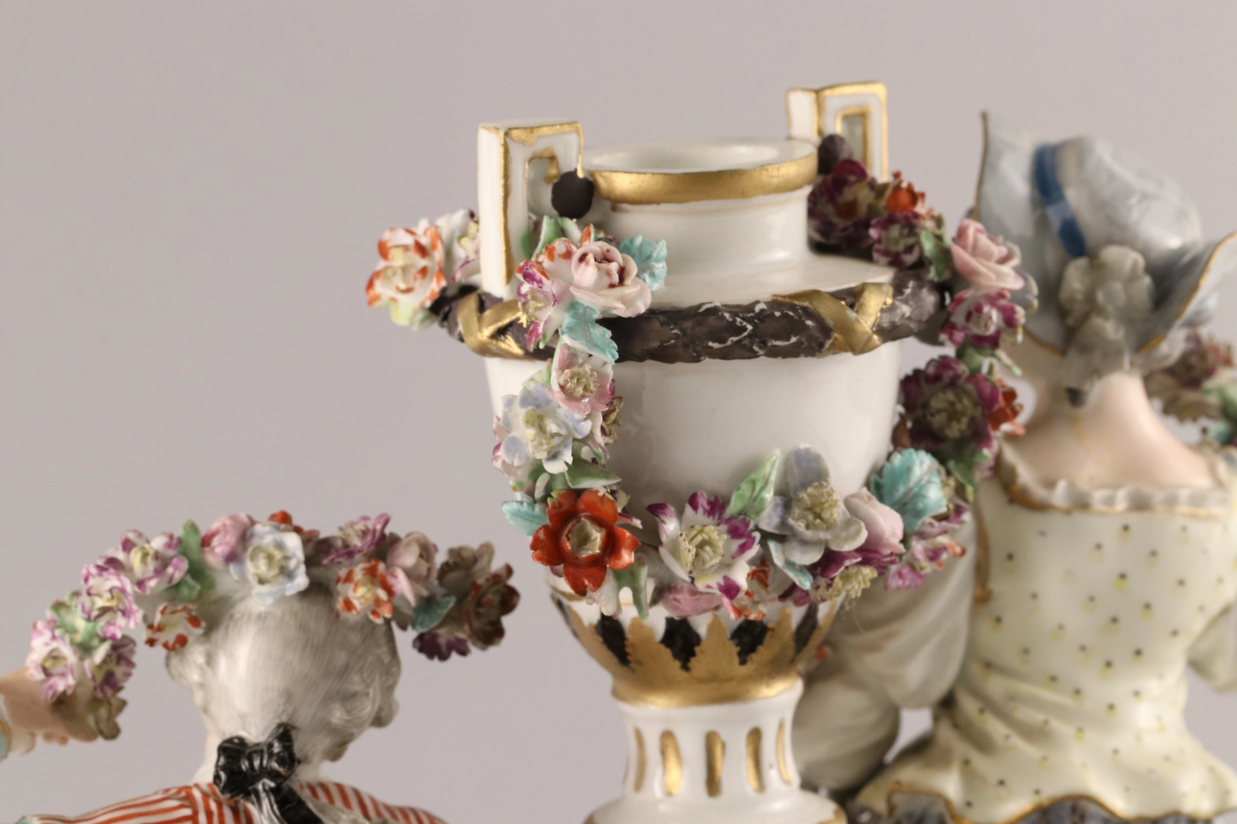 Figurine en porcelaine.