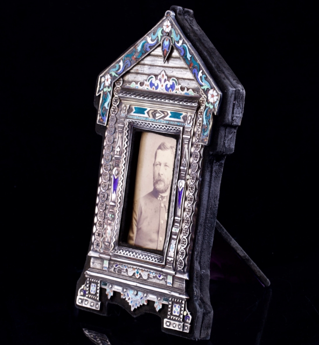 Photo frame neo-Russian style