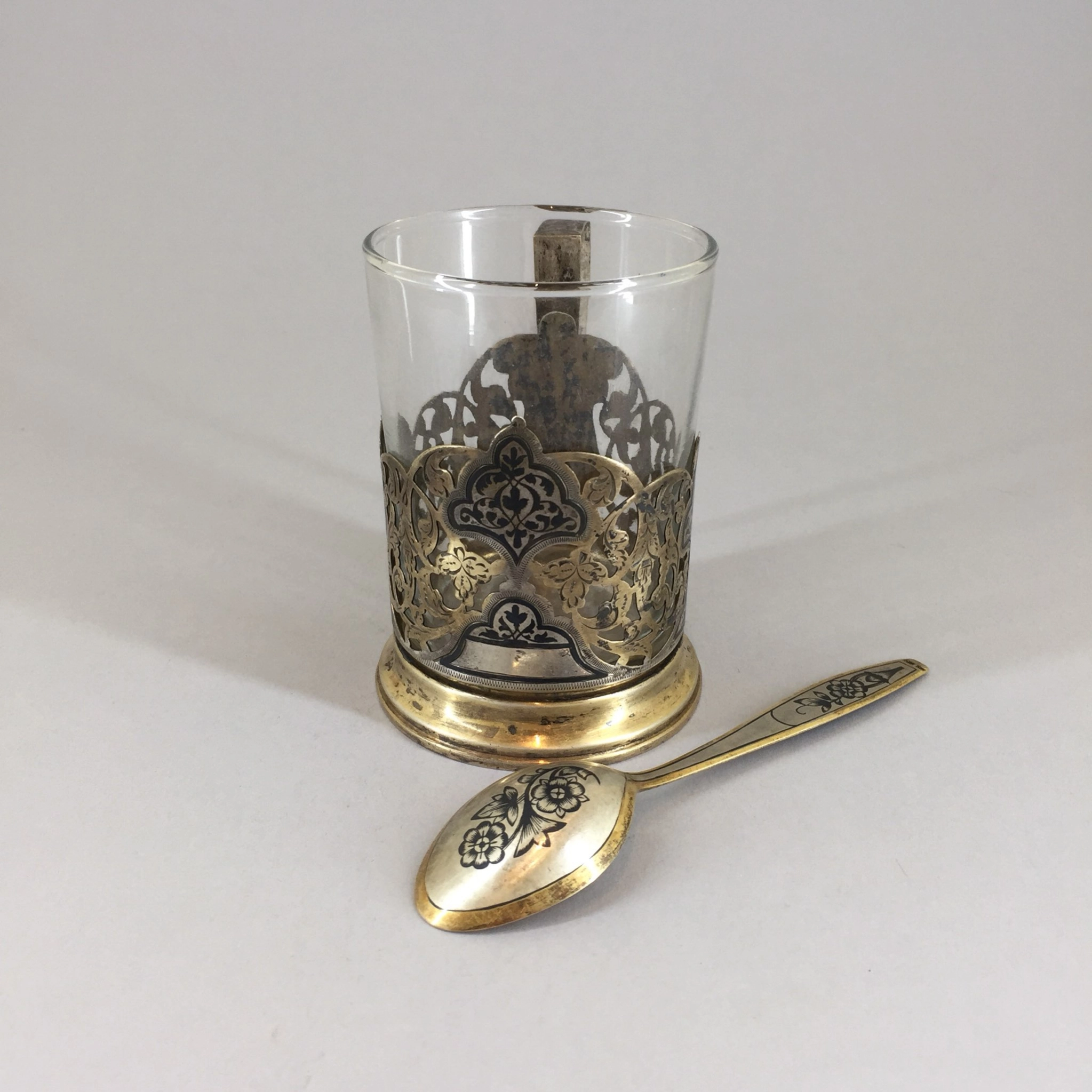 Silver cup holder 