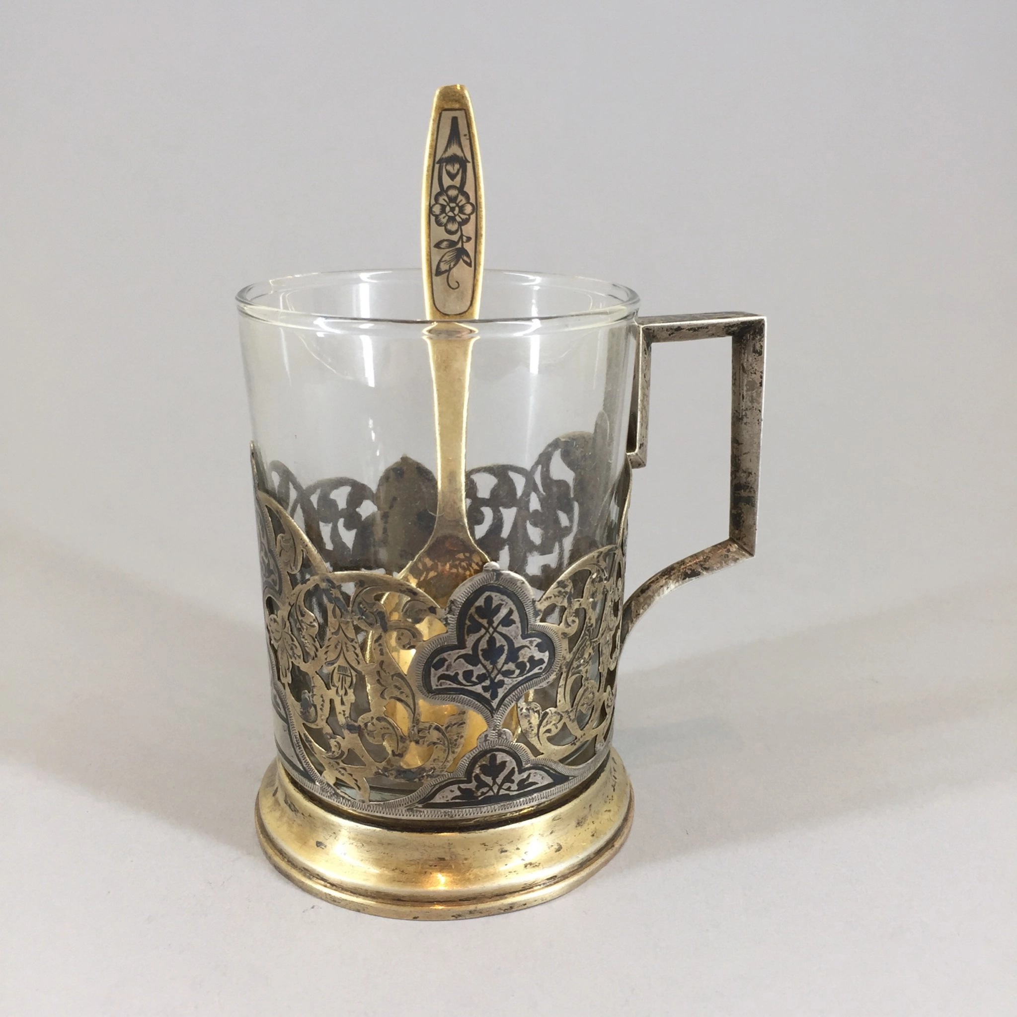 Silver cup holder 