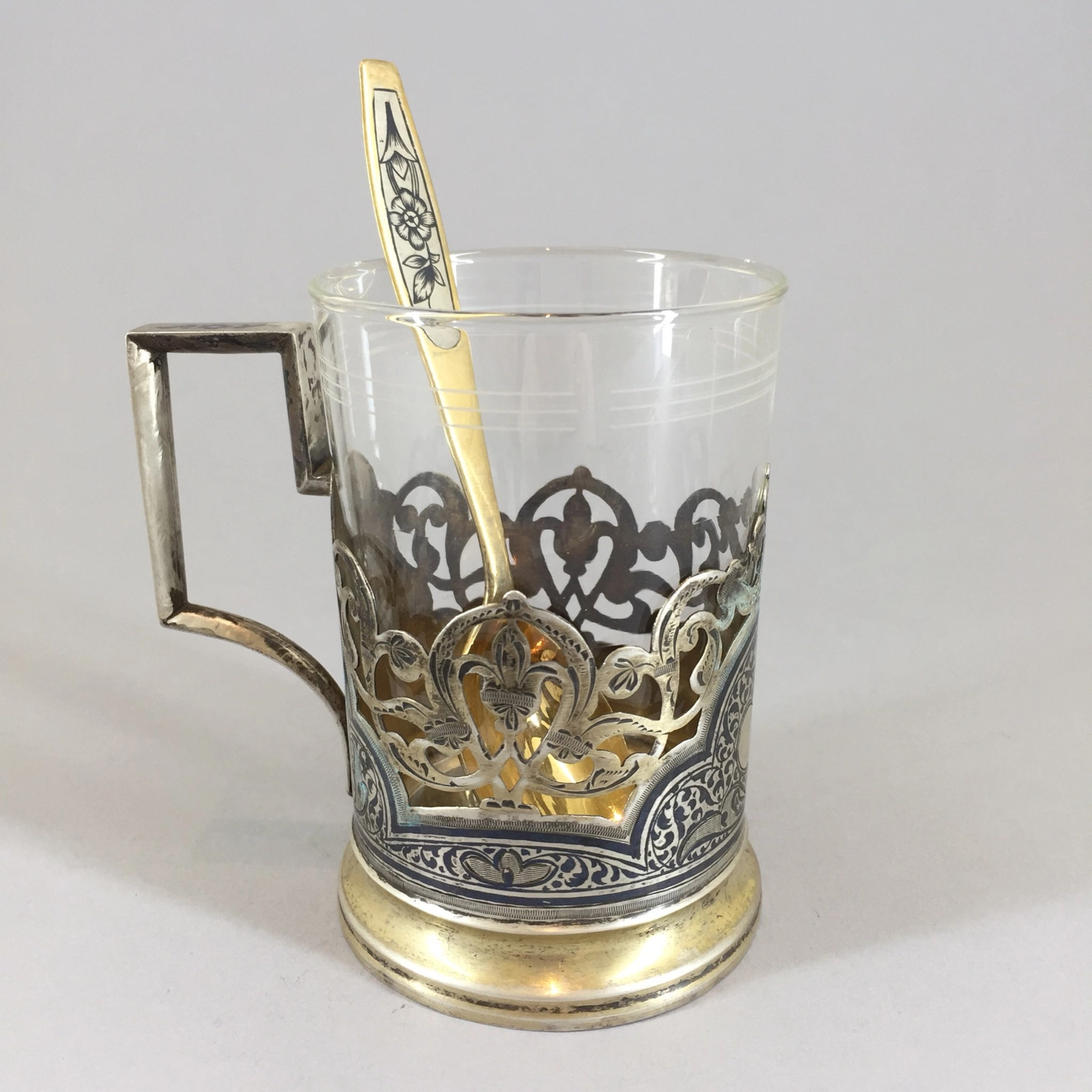 Silver cup holder 