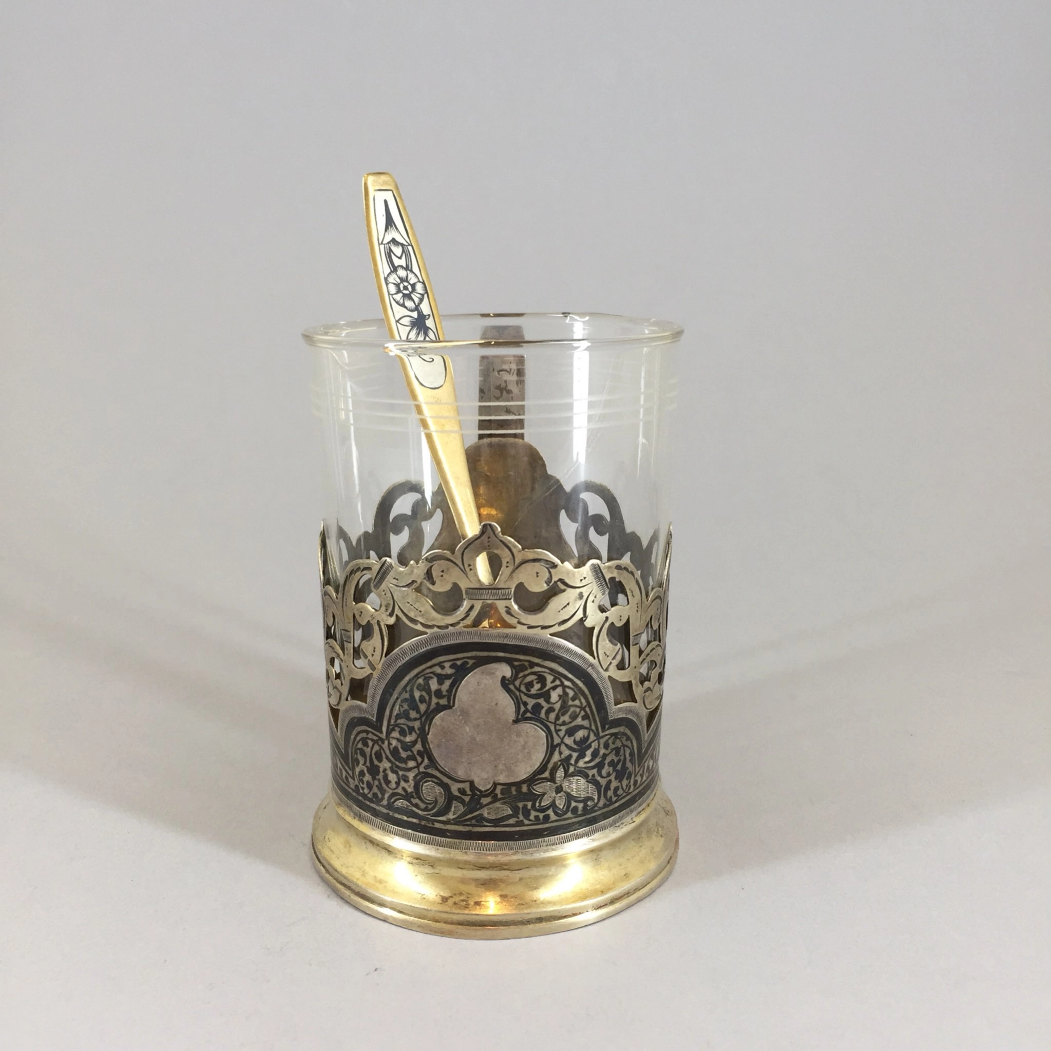Silver cup holder 