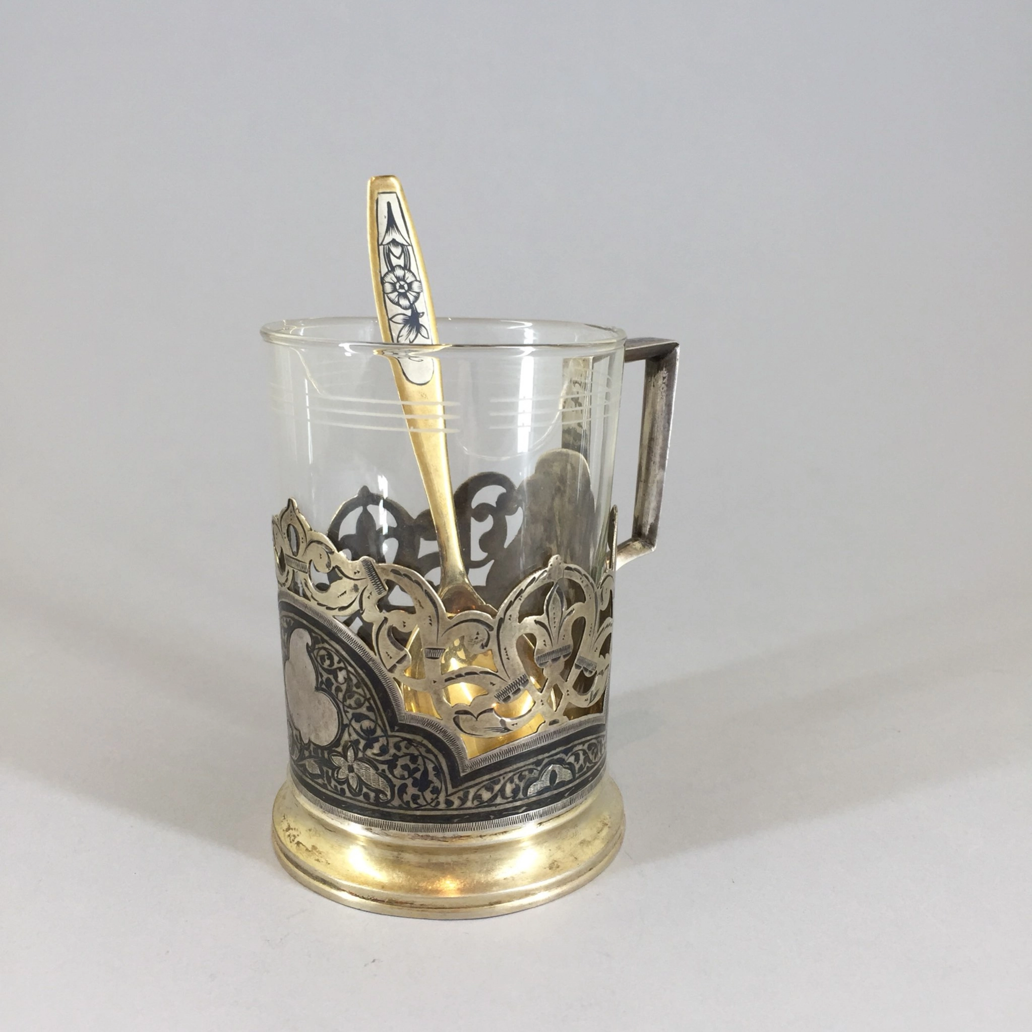 Silver cup holder 