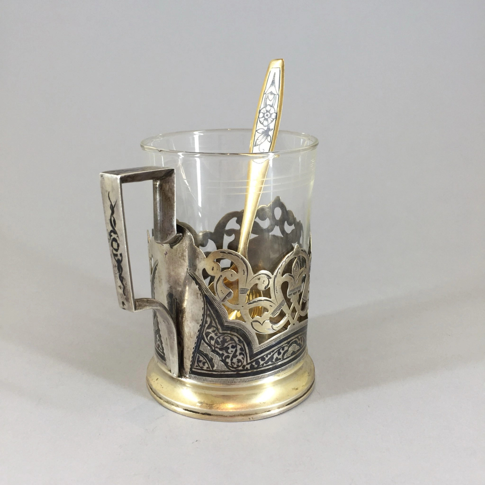 Silver cup holder 