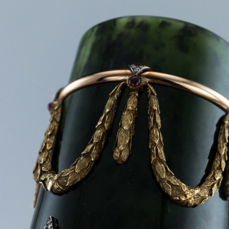 RUSSIAN STYLE 18K GOLD, NEPHRITE, DIAMONDS, RUBIES, VASES