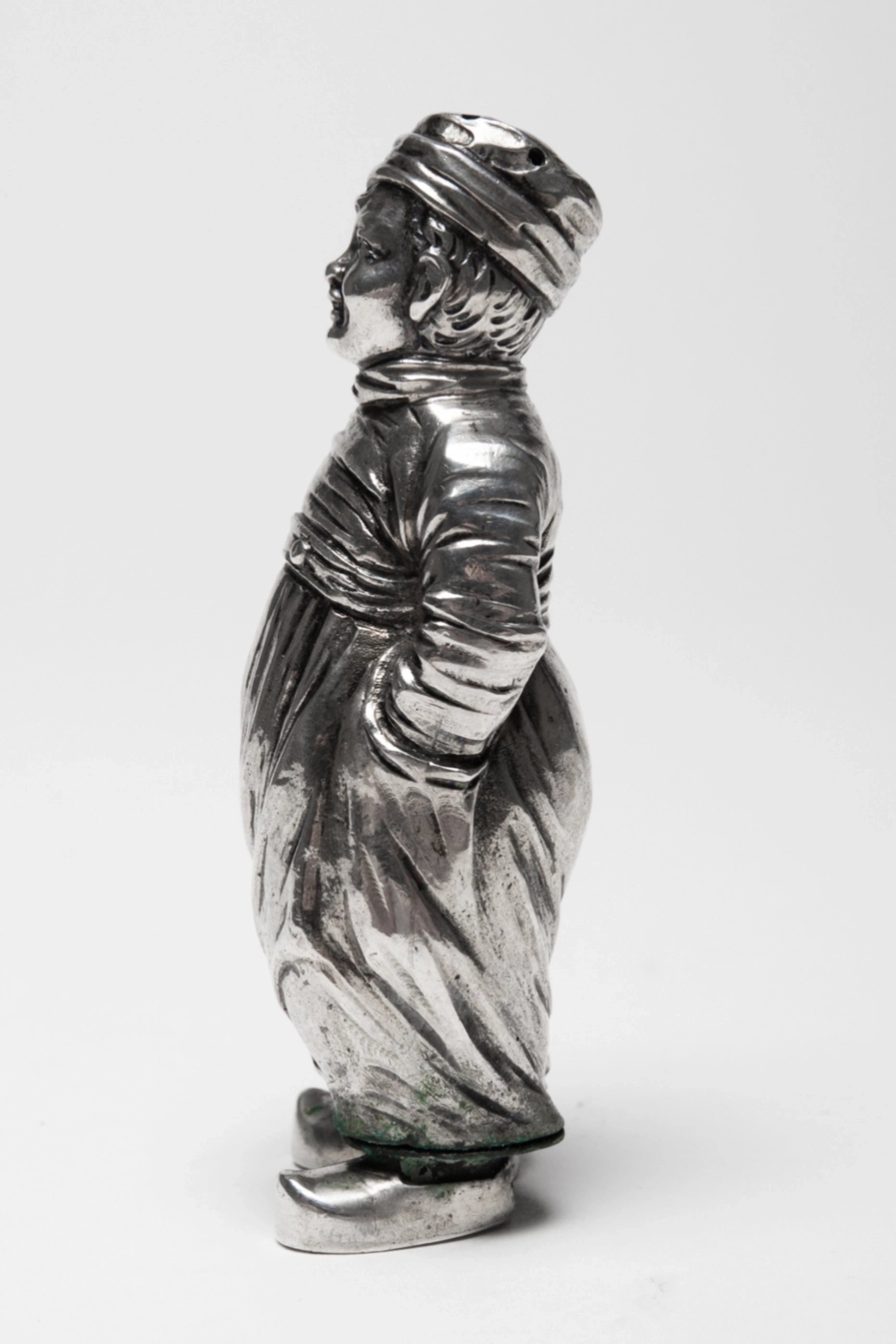 OLISH SILVER MINIATURE FIGURE OF A NOBLEMAN. POLAND, 20TH CENTURY