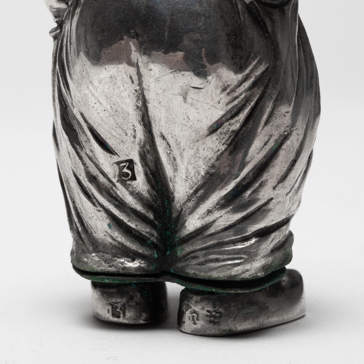 OLISH SILVER MINIATURE FIGURE OF A NOBLEMAN. POLAND, 20TH CENTURY