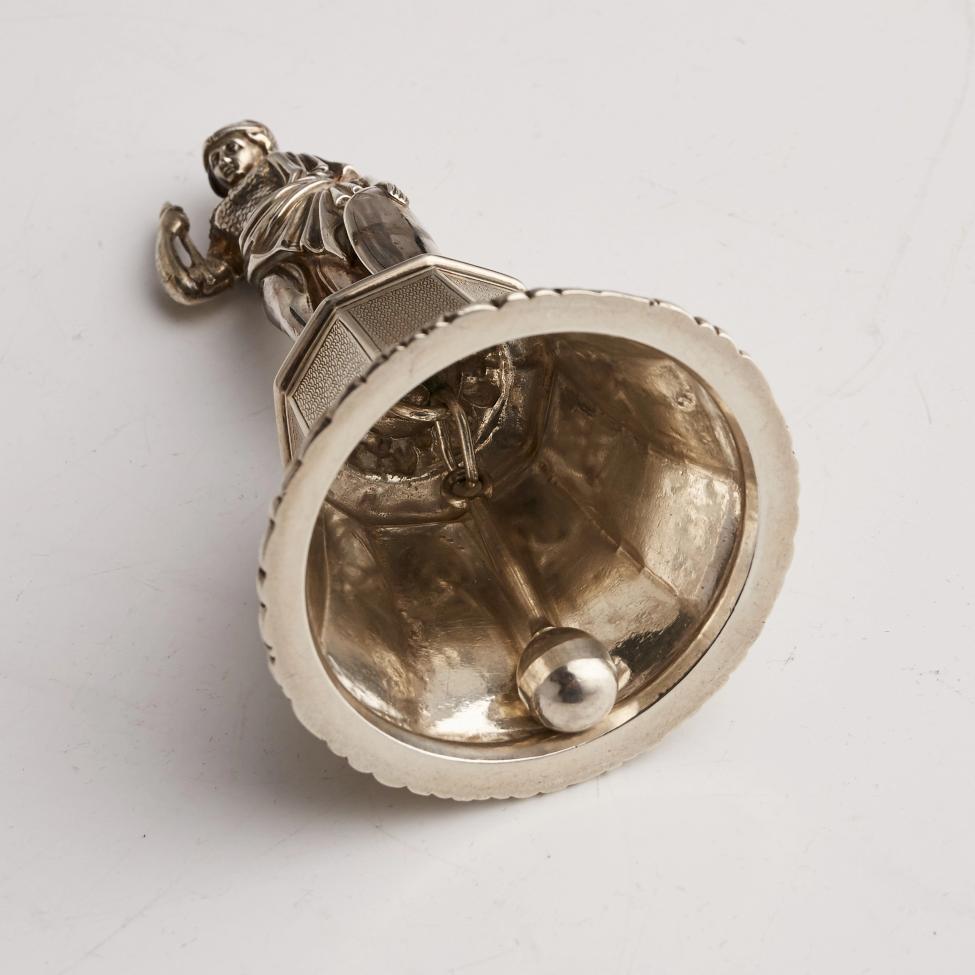 Cloche en argent 1861