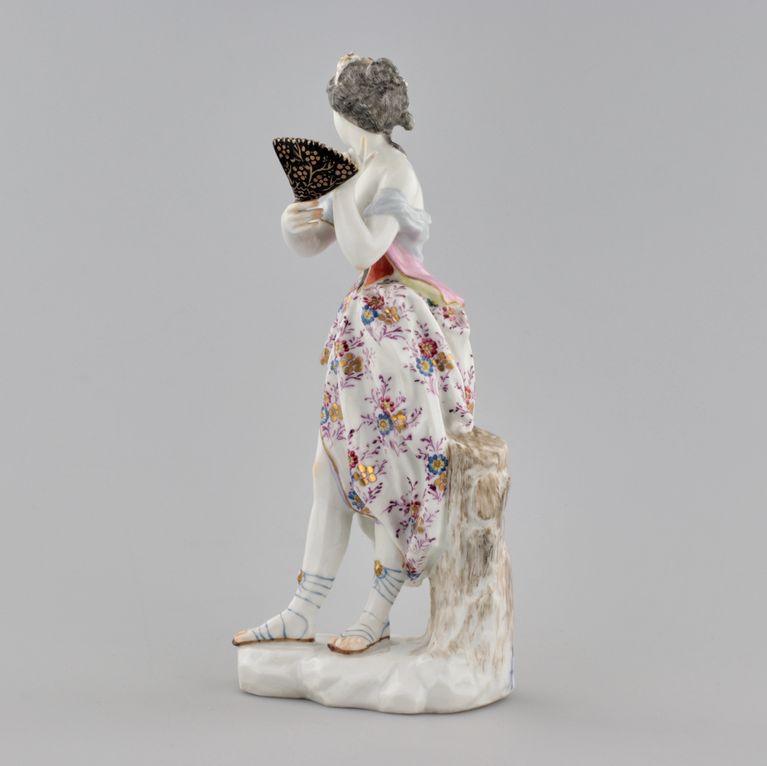 Porcelain figurine 