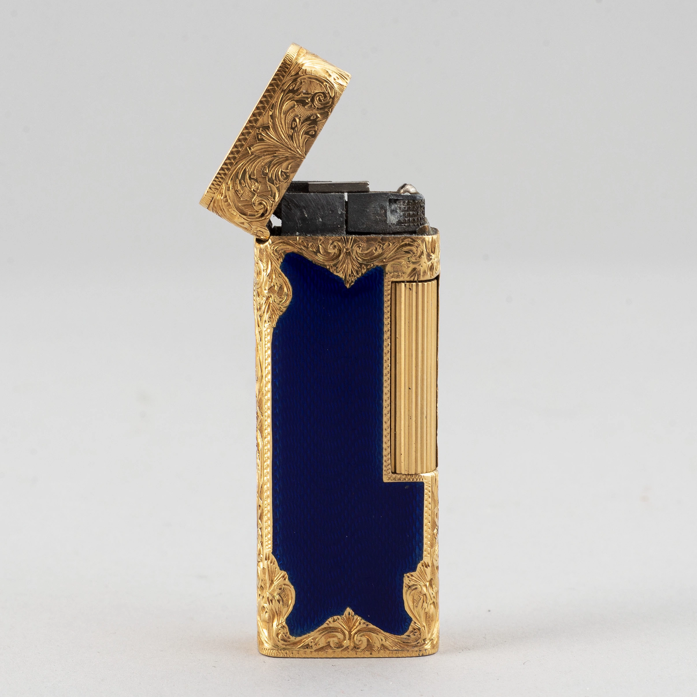 Зажигалка Dunhill. 18 К золото.