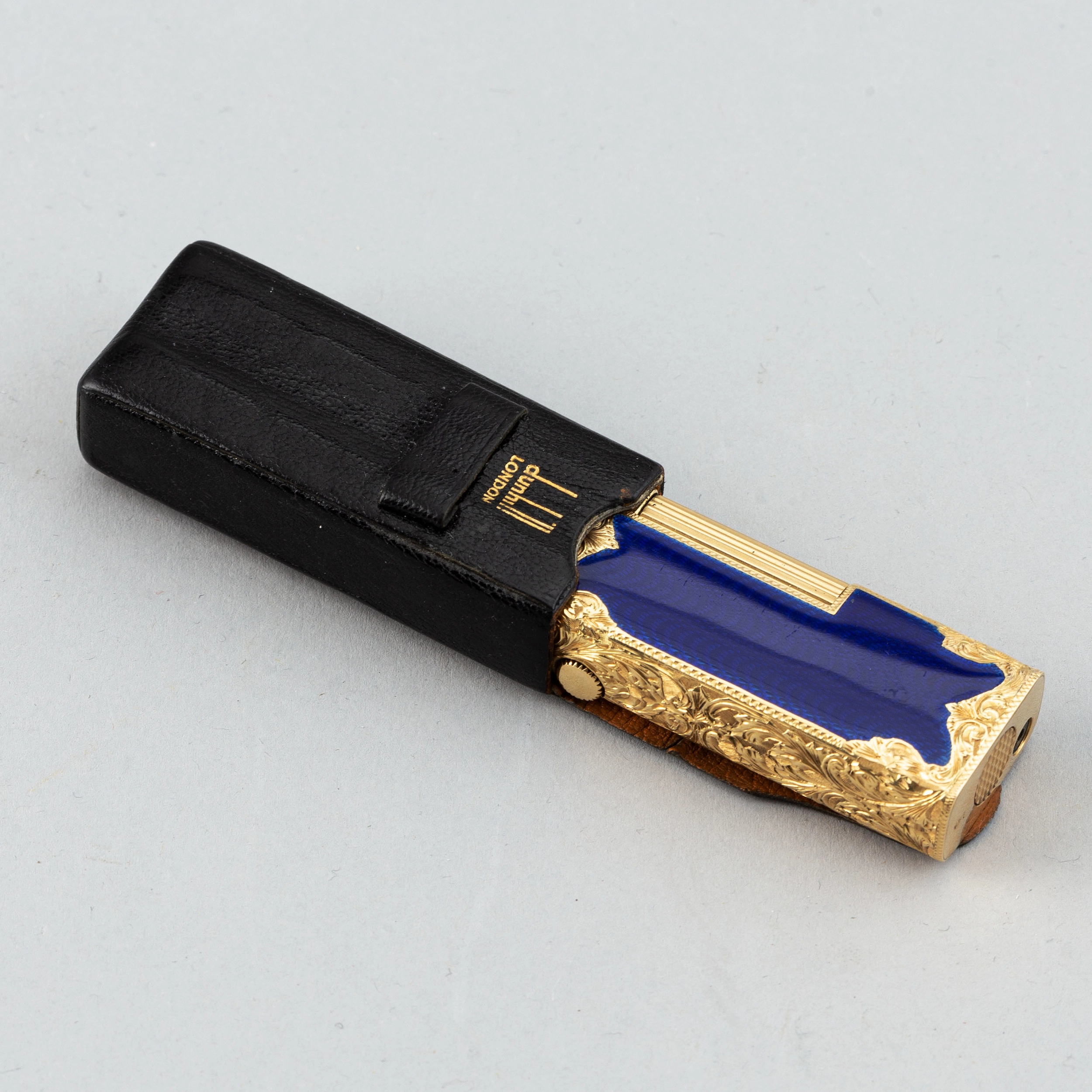 Зажигалка Dunhill. 18 К золото.