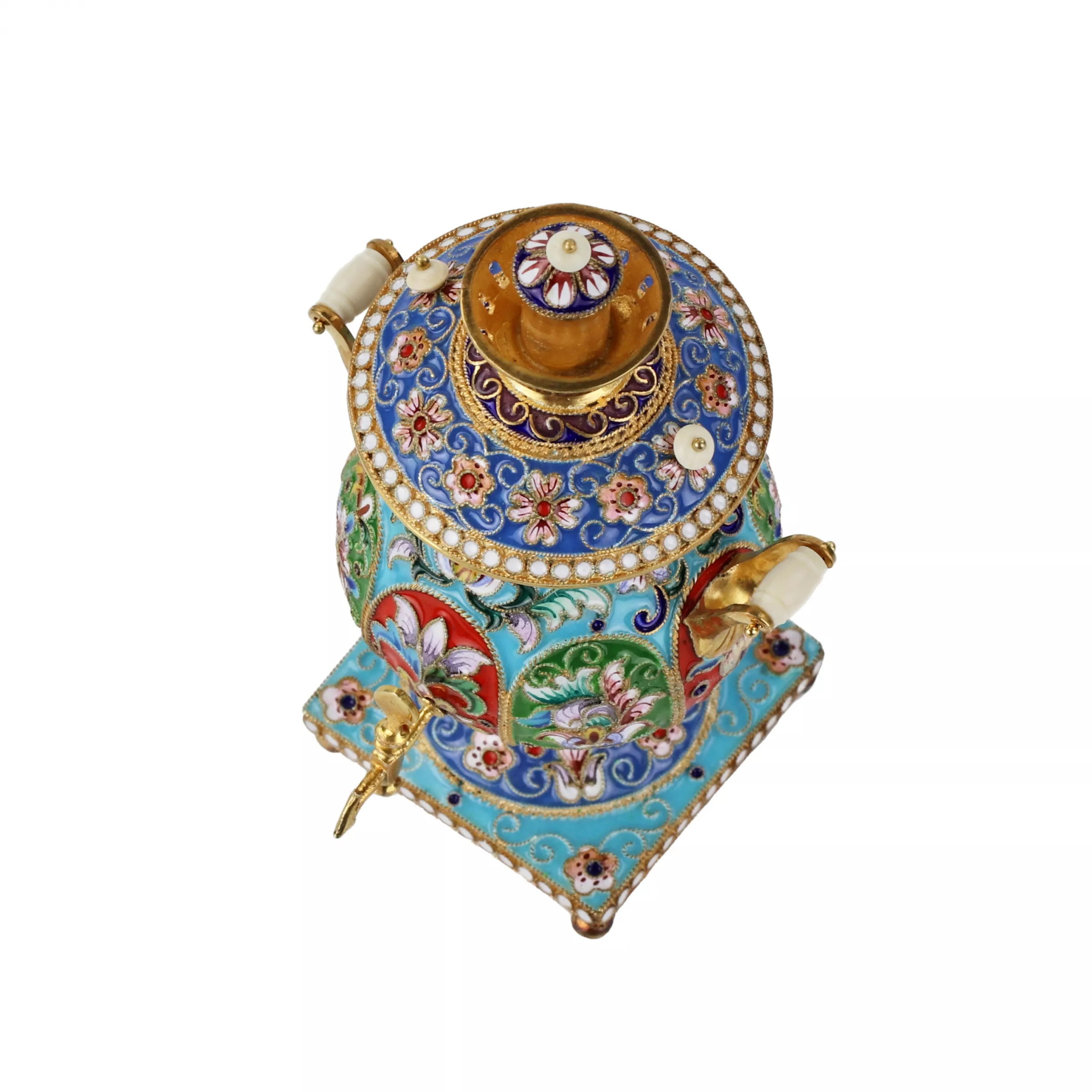 Samovar en argent dore et emaux peints. 