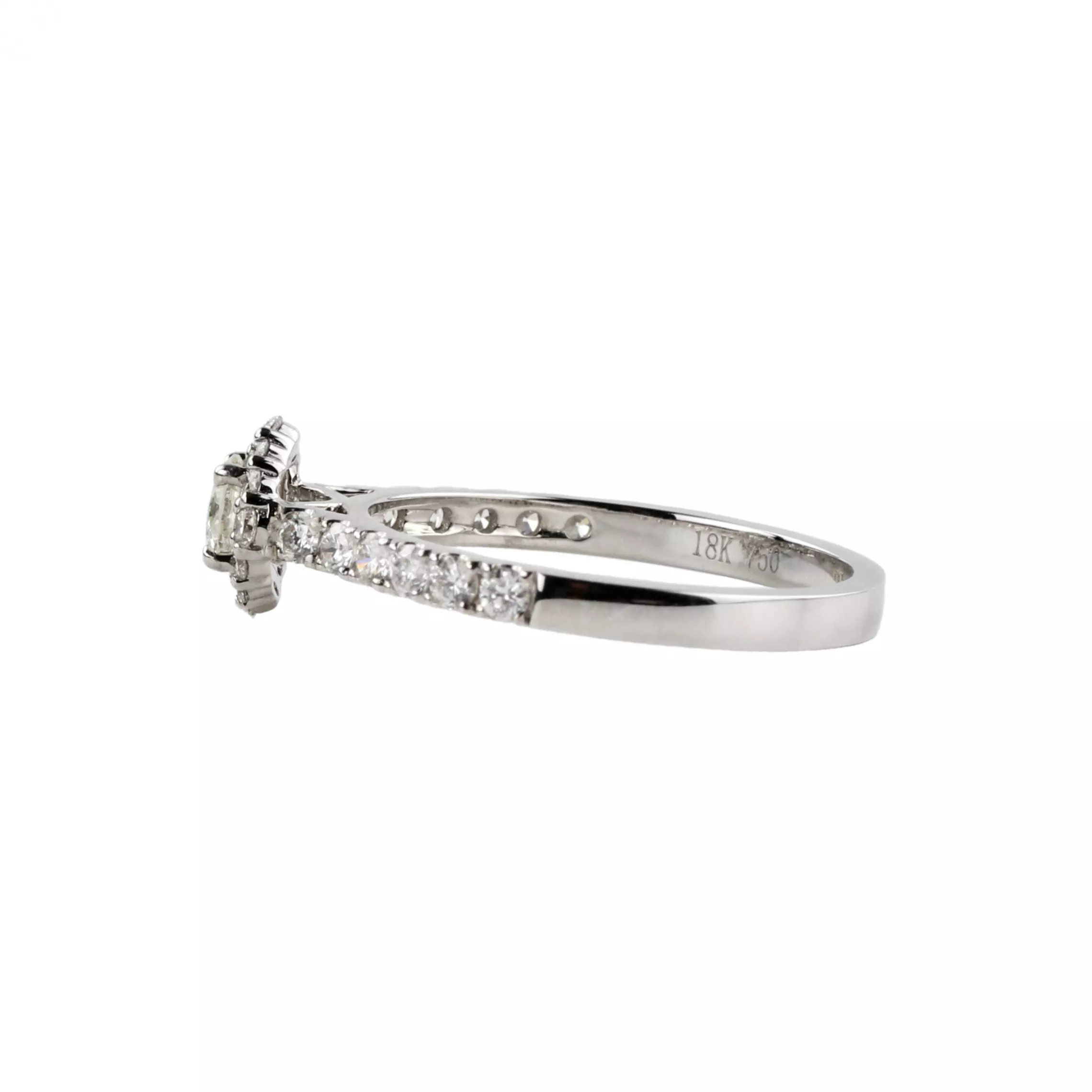 Gold 18K diamond ring. 