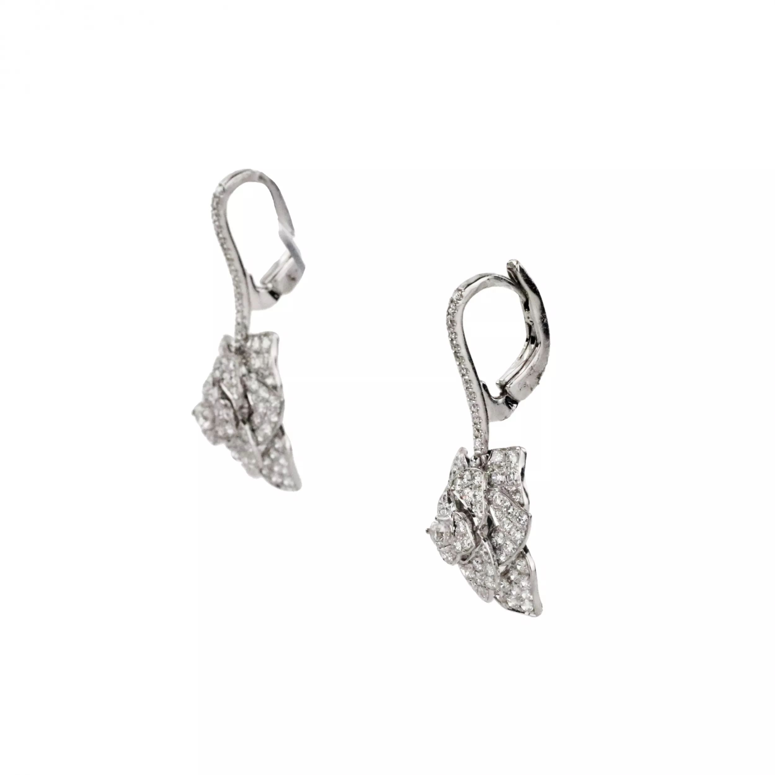 Gold earrings with diamonds, model Piage. 