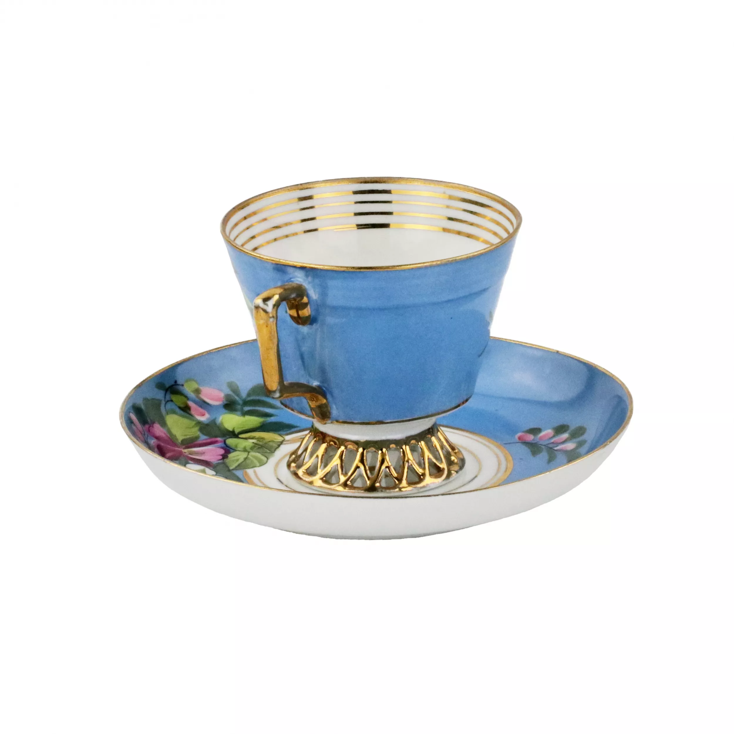 Tasse en porcelaine avec soucoupe 