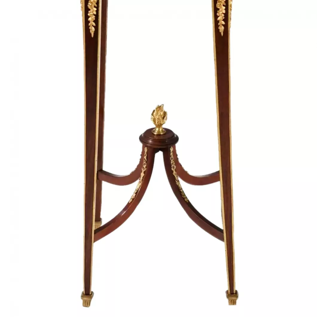 CONSOLE PIÉDESTAL EN ACAJOU ET BRONZE DORÉ DANS L’ESPRIT DE FRANÇOIS LINKE. FRANCE, TOURNANT DES XIXE ET XXE SIÈCLES
