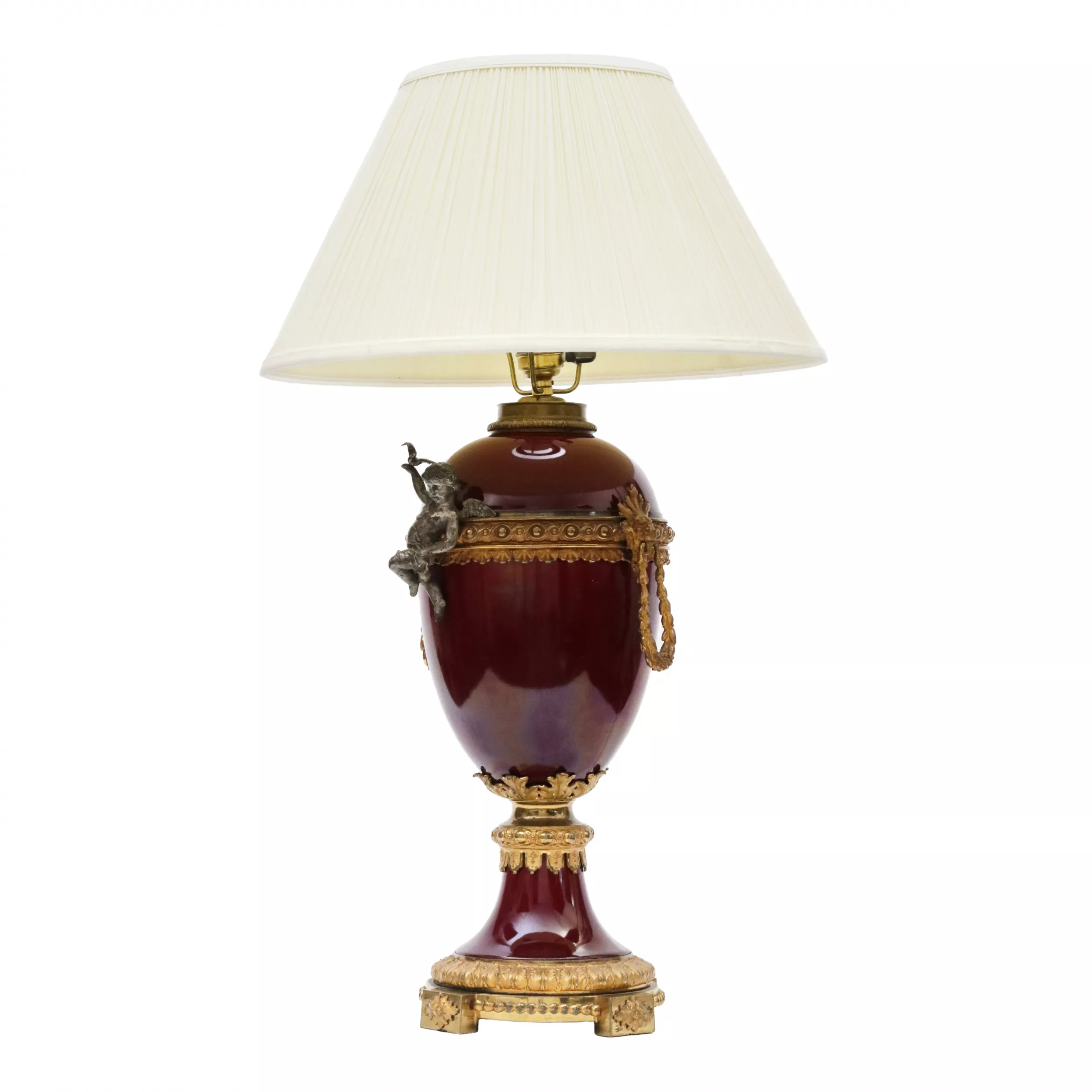 Lampe de table en porcelaine. 