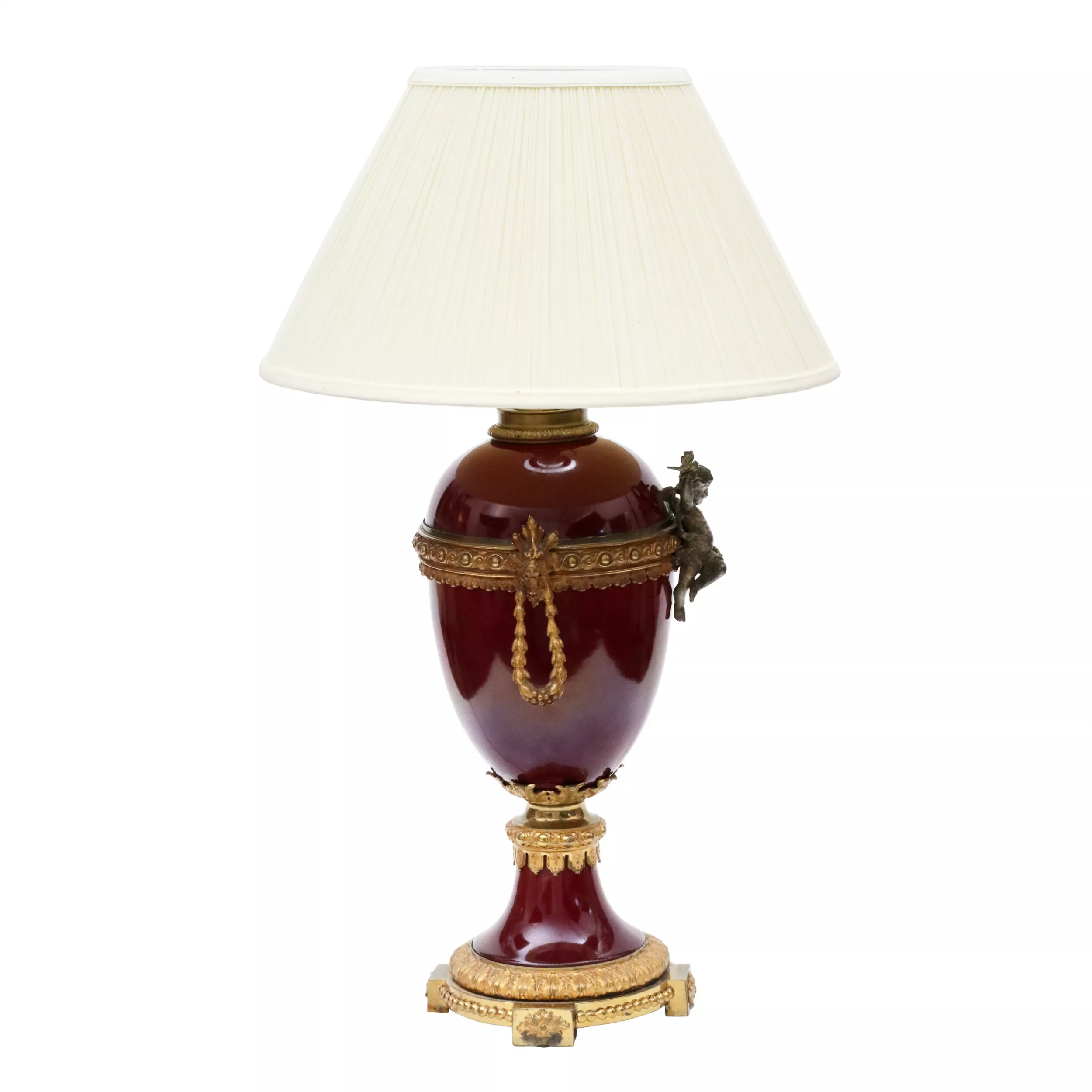 Lampe de table en porcelaine. 