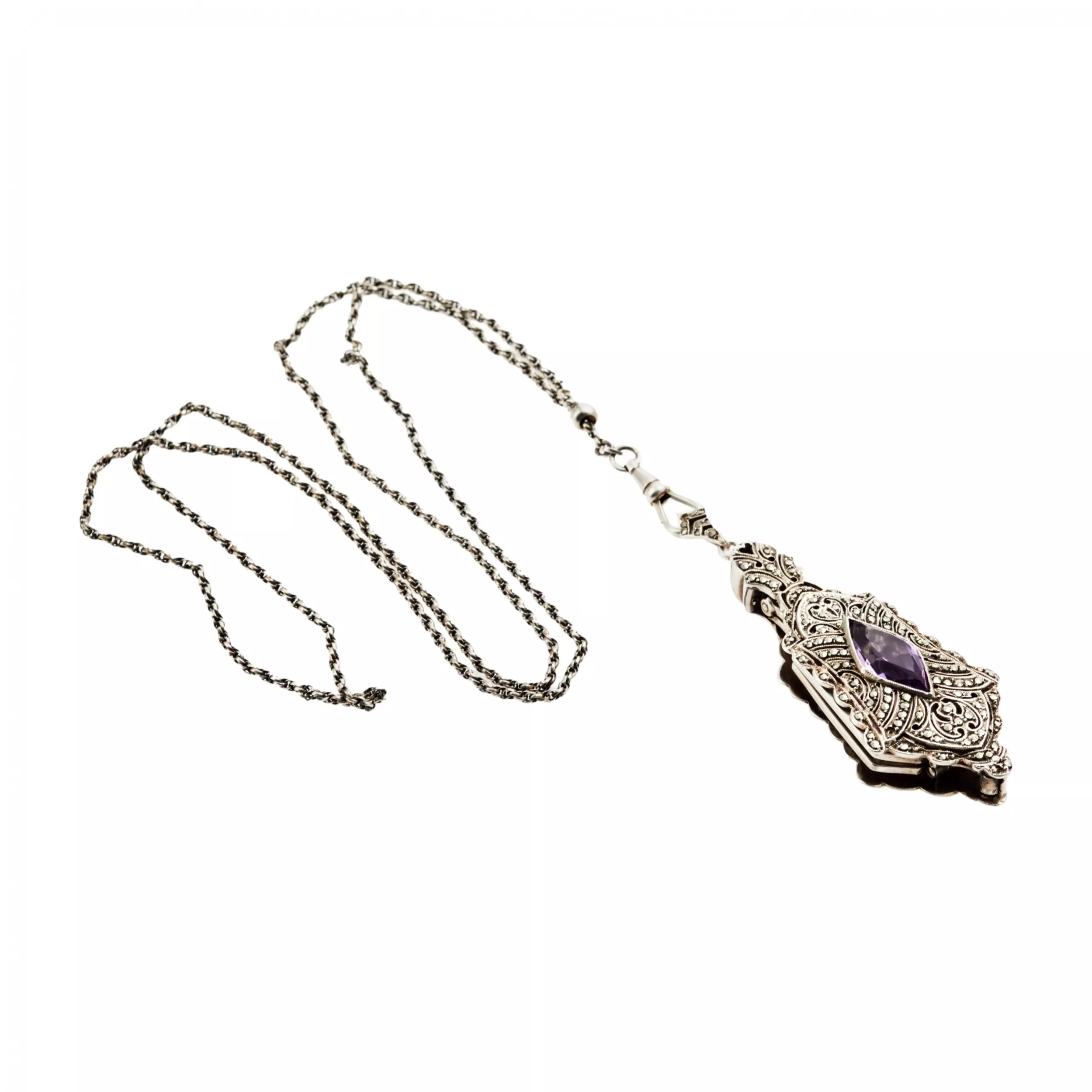 Pendentif lorgnette en argent sur chaîne Platinin. 