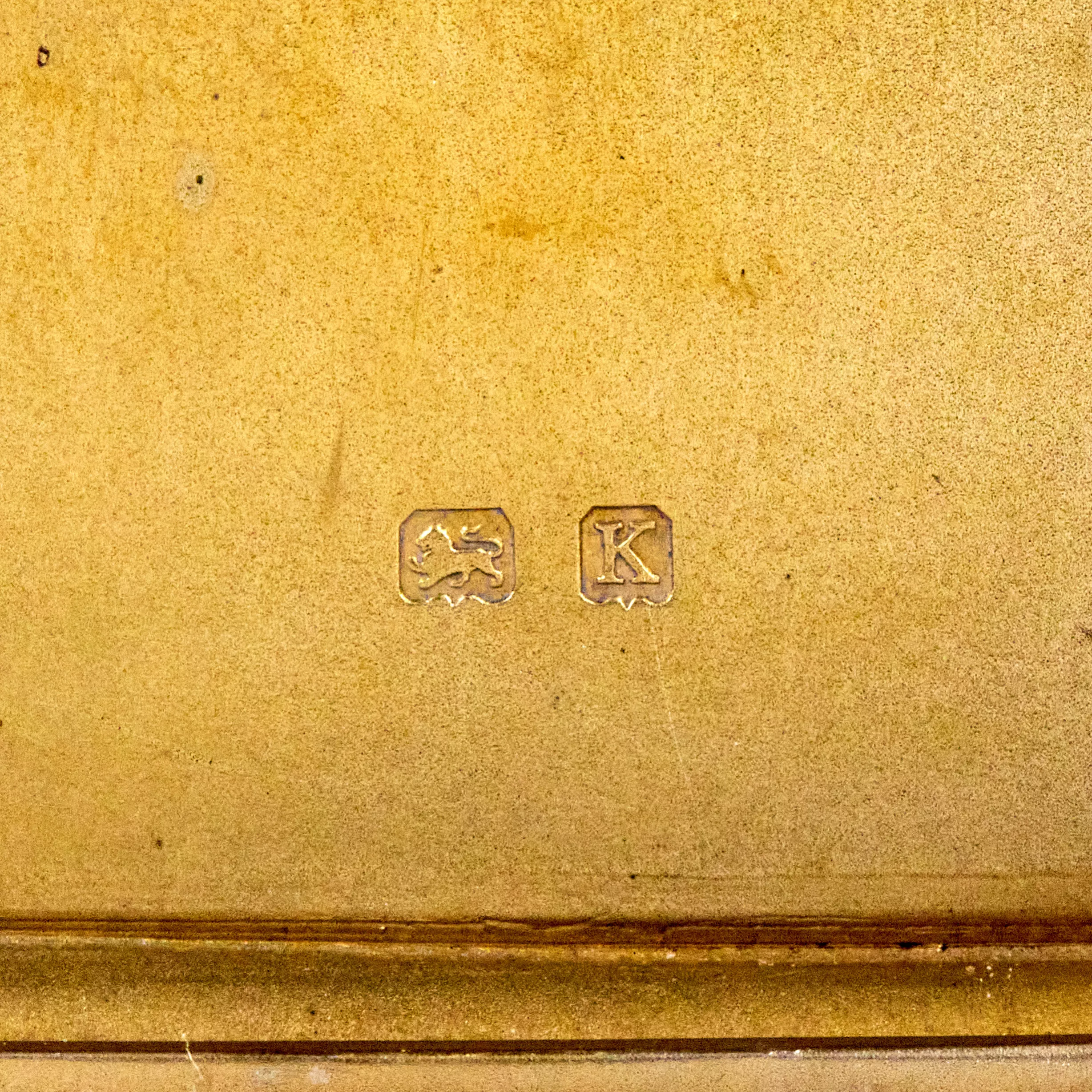 Élegant boîtier anglais en argent en argent et email guilloche, epoque Art deco. 