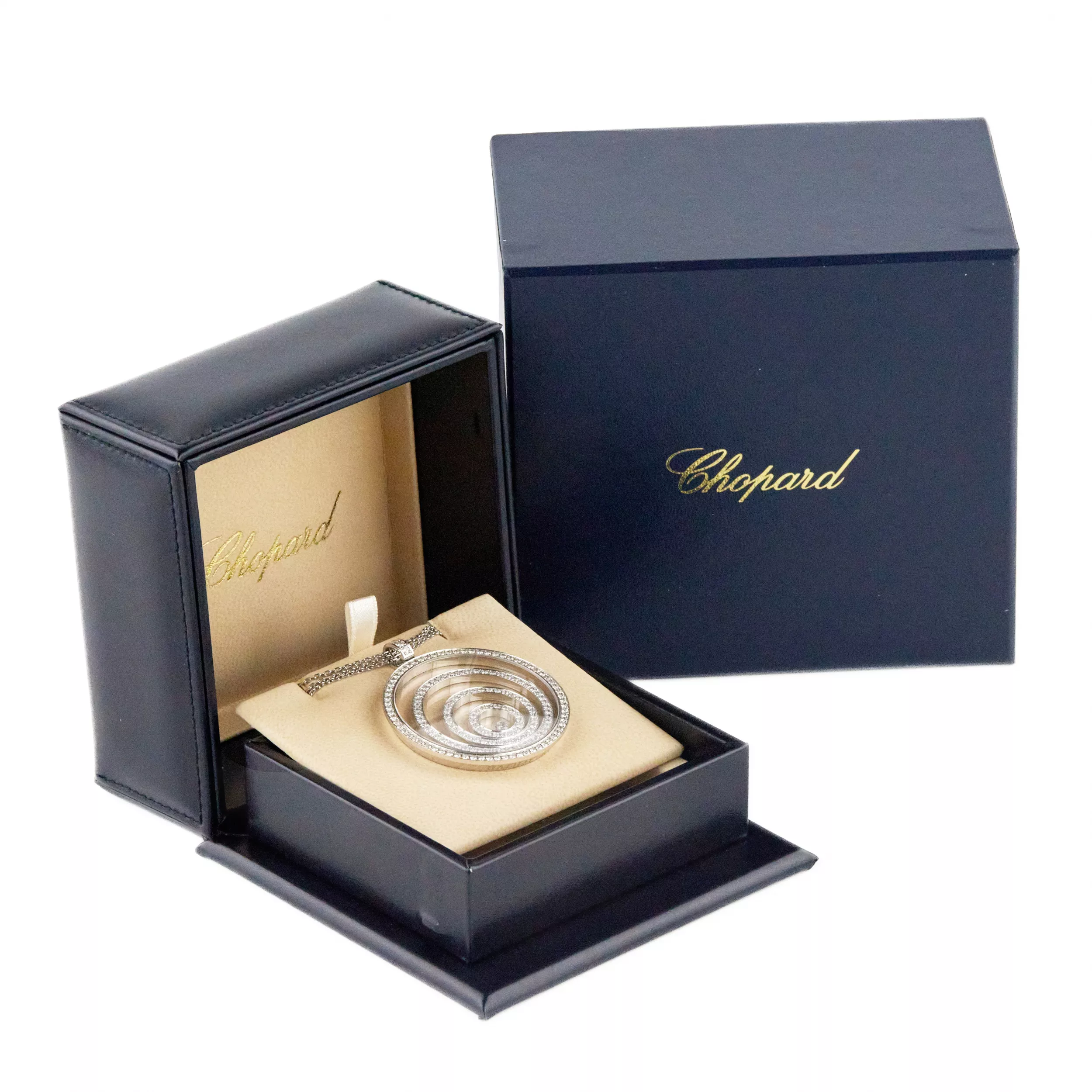 Pendentif Chopard en or blanc et diamants. 