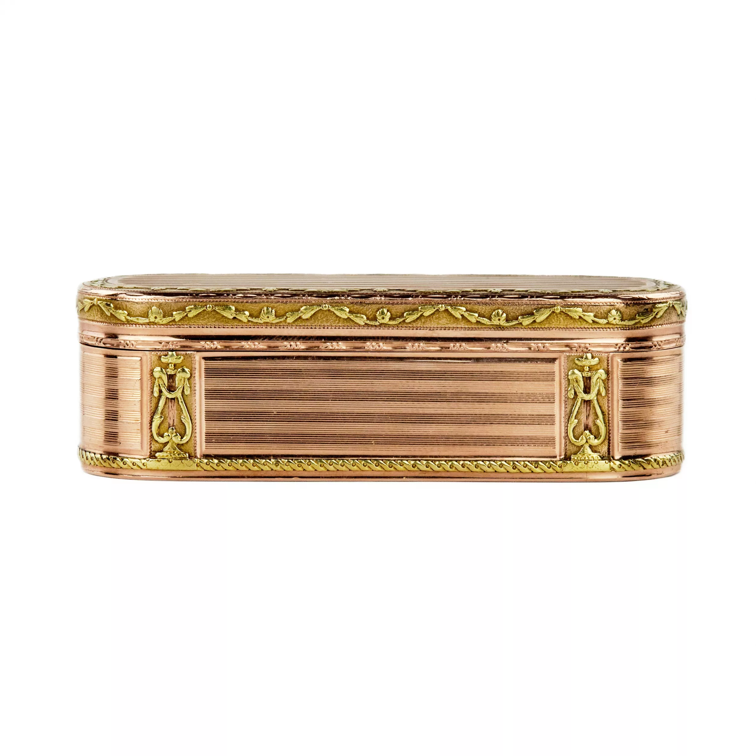 TWO-TONE GOLD NEOCLASSICAL SNUFFBOX FRANCE, LATE 19TH CENTURY, CIRCA 1890s