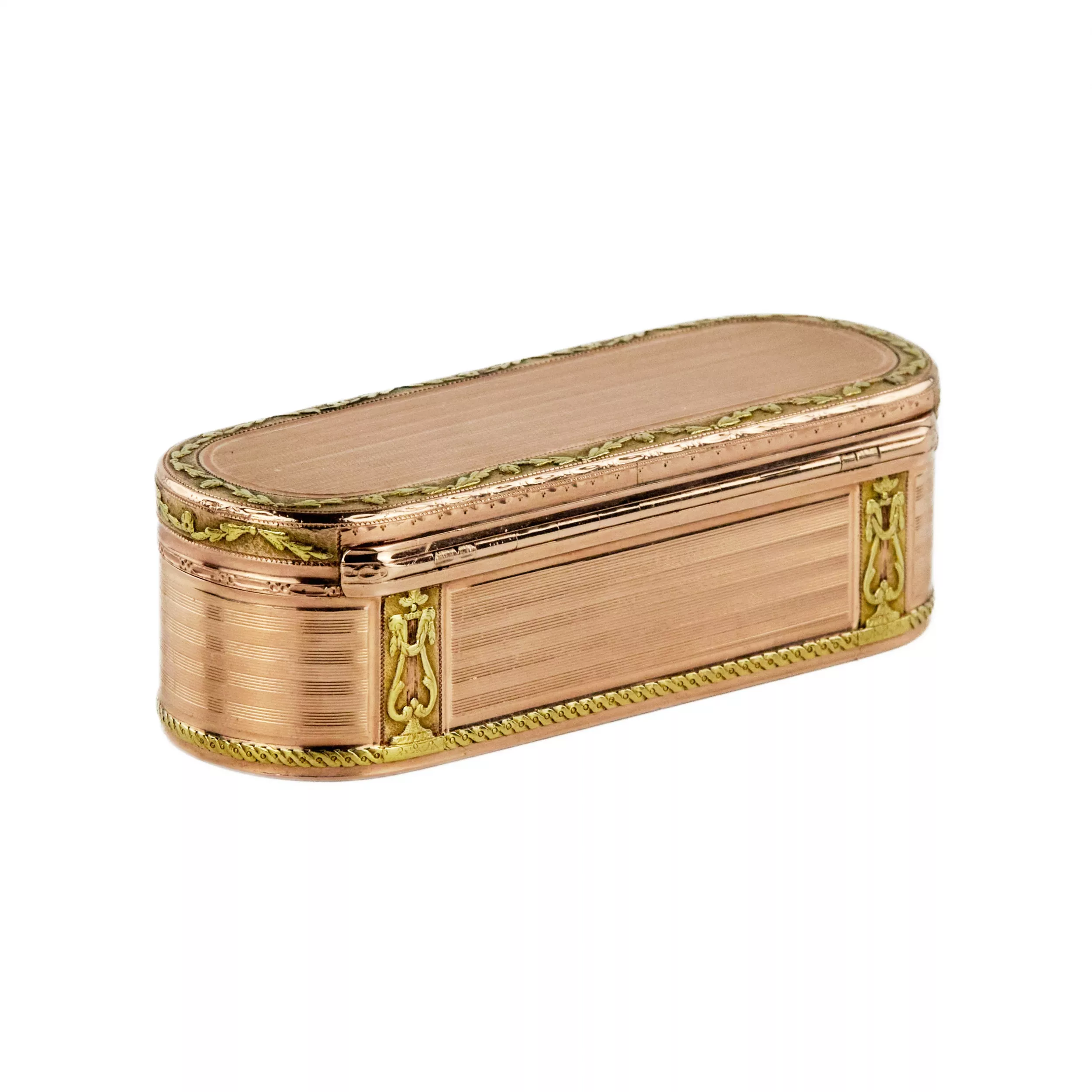 TWO-TONE GOLD NEOCLASSICAL SNUFFBOX FRANCE, LATE 19TH CENTURY, CIRCA 1890s