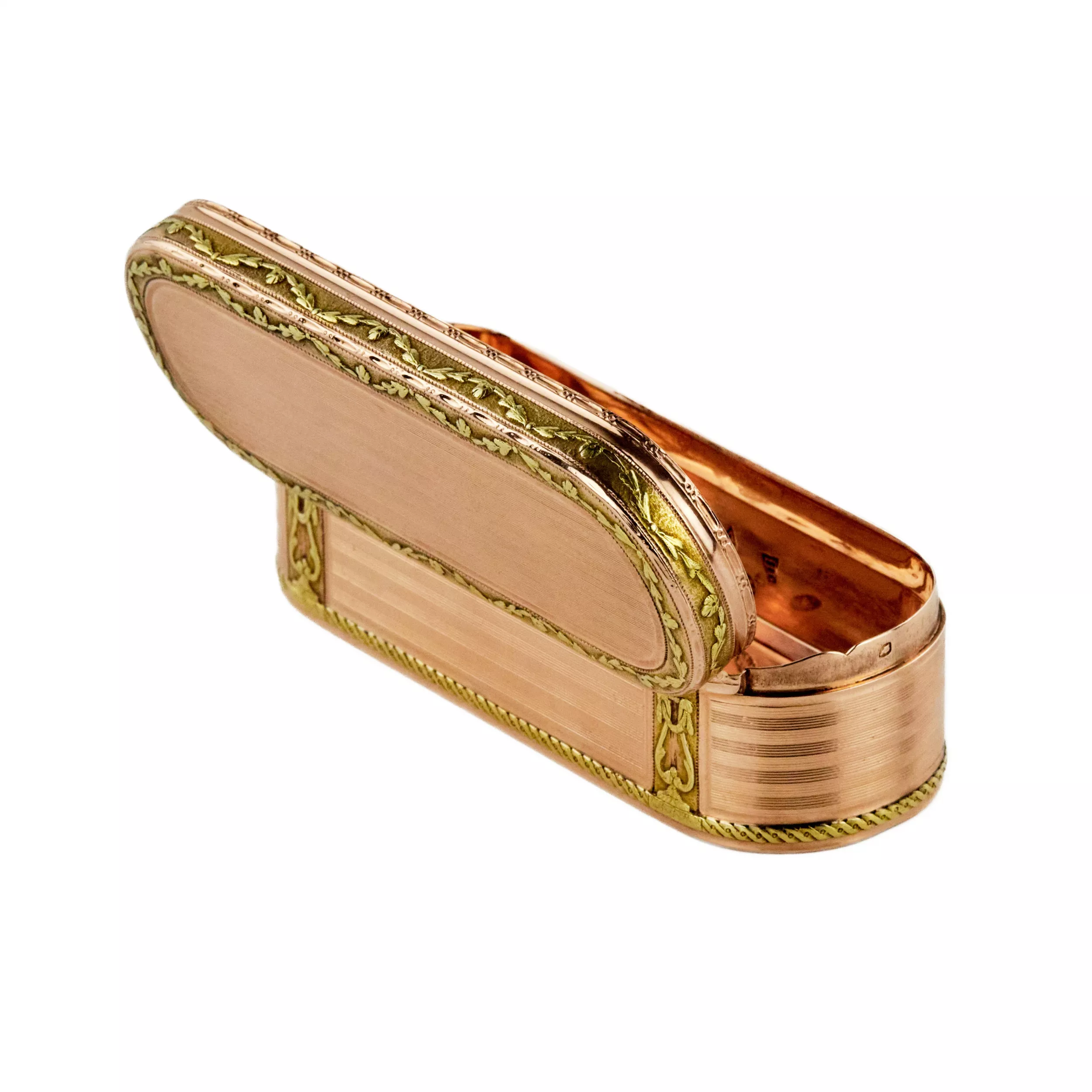 TWO-TONE GOLD NEOCLASSICAL SNUFFBOX FRANCE, LATE 19TH CENTURY, CIRCA 1890s
