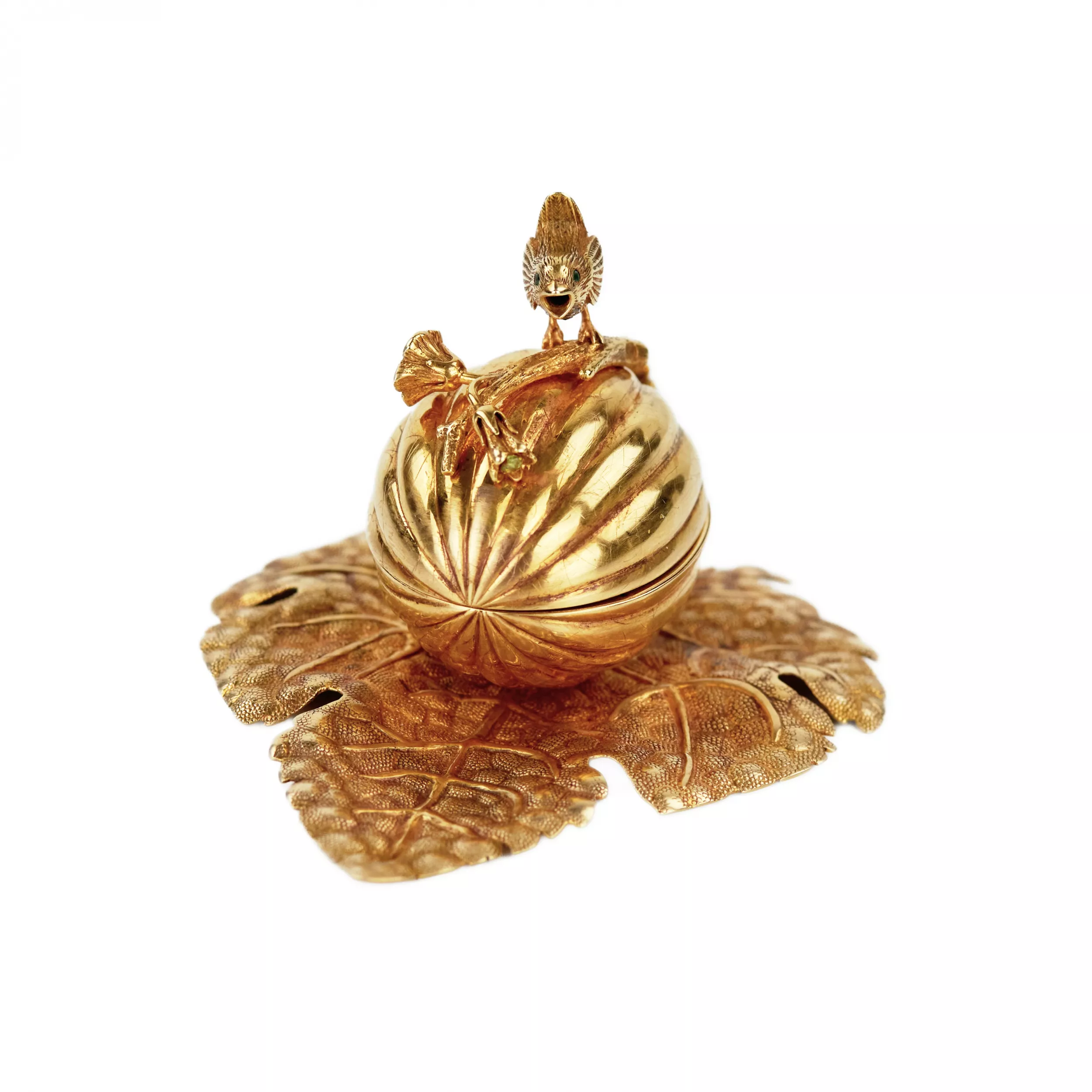 COFFRET MINIATURE EN OR EN FORME DE RÉCIPIENT D’ÉTROG. MAISON F. LORIE RUSSIE, MOSCOU, 1908-1917