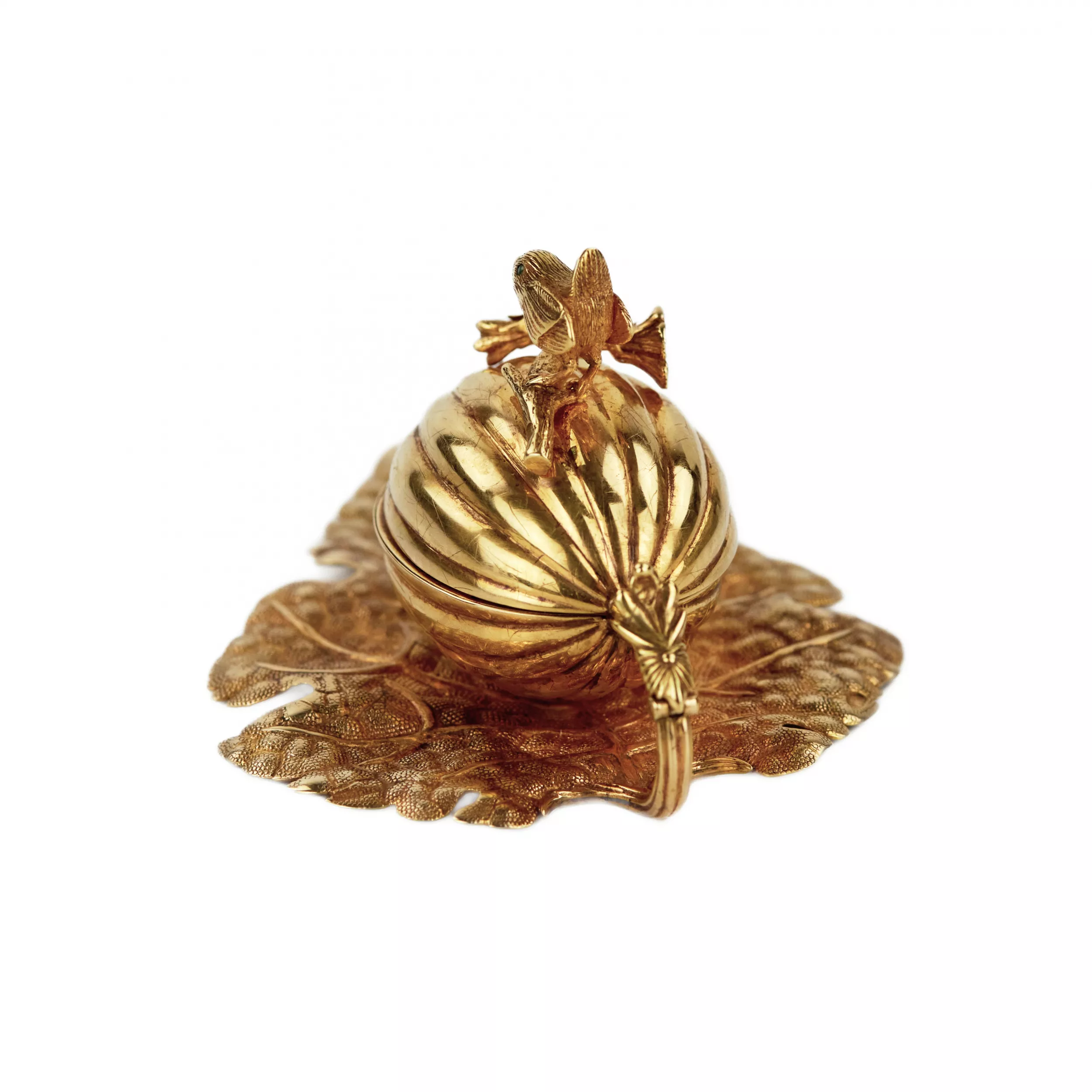 COFFRET MINIATURE EN OR EN FORME DE RÉCIPIENT D’ÉTROG. MAISON F. LORIE RUSSIE, MOSCOU, 1908-1917