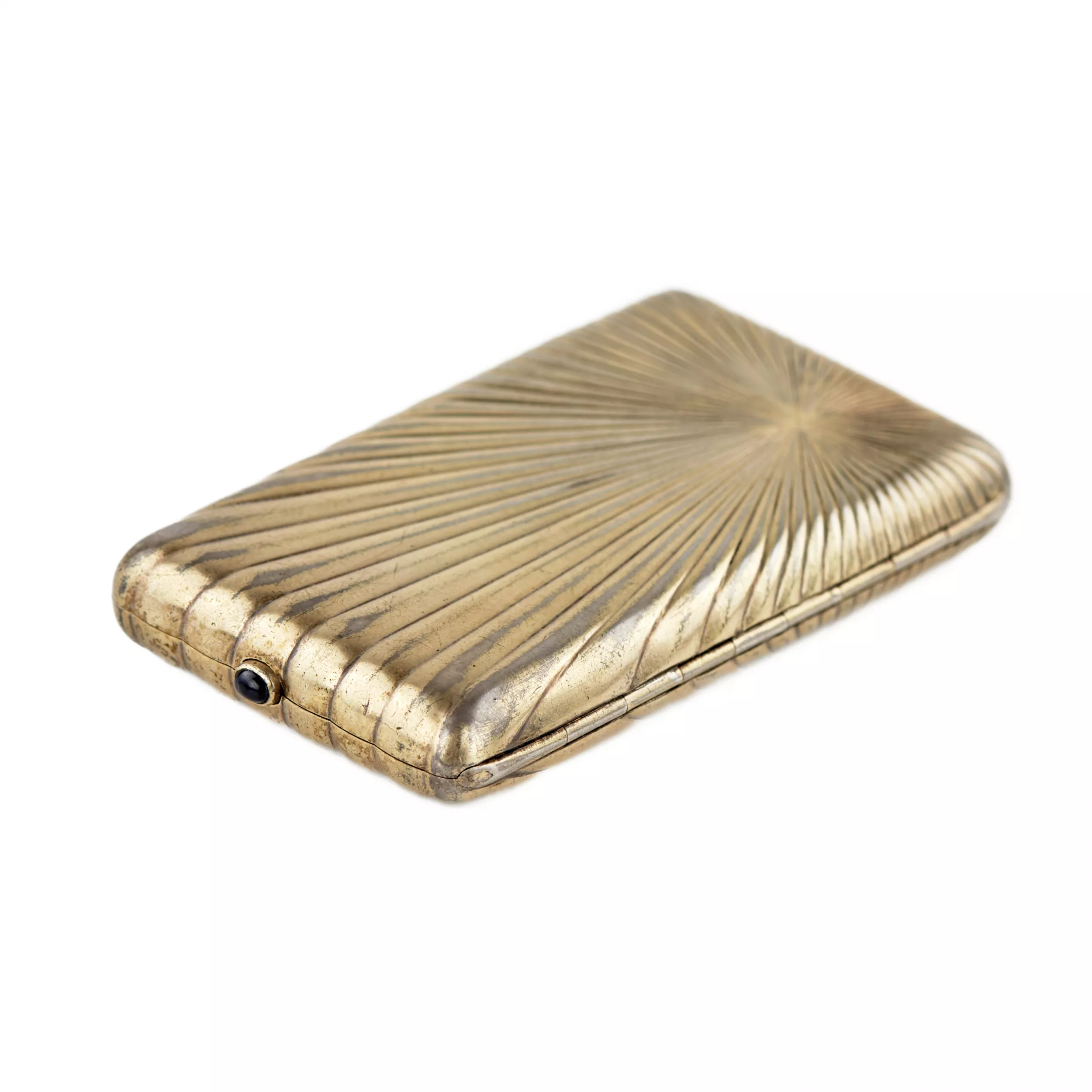 Boîte à poudre d`origine en argent à double feuillet. 