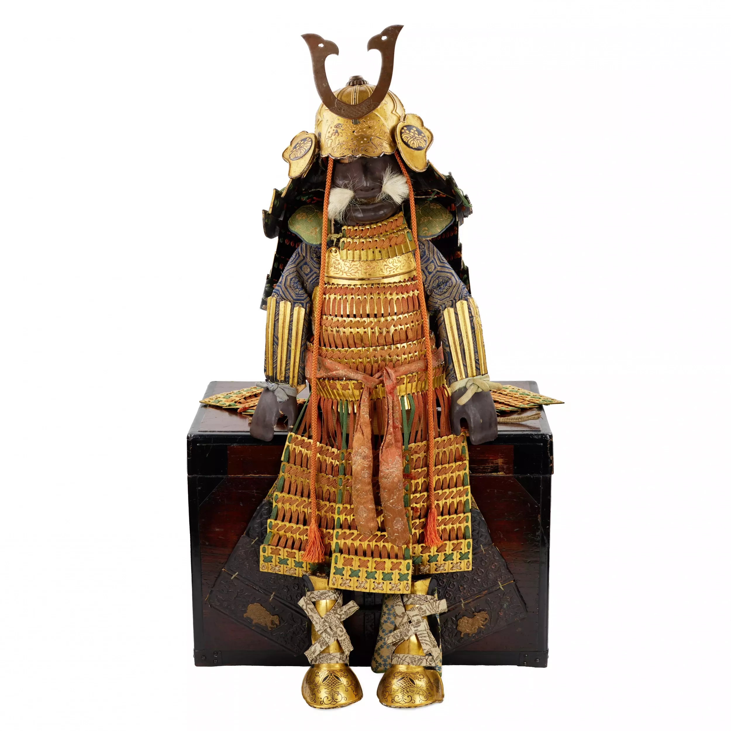 APANESE MODEL OF YOROI ARMOUR. JAPAN, MEIJI PERIOD, LATE 19TH CENTURY