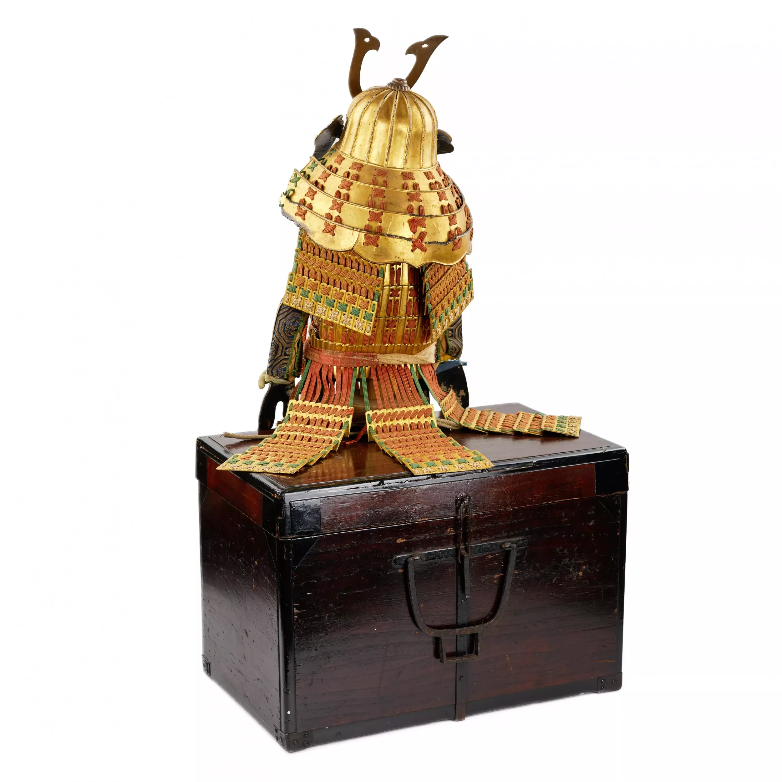 APANESE MODEL OF YOROI ARMOUR. JAPAN, MEIJI PERIOD, LATE 19TH CENTURY