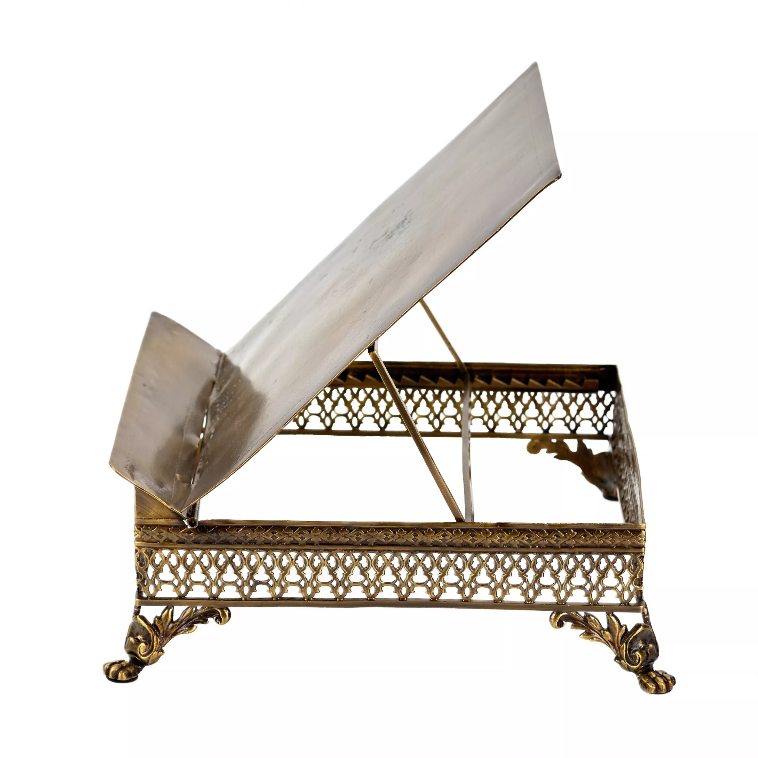 LUTRIN DE TABLE EN BRONZE ET LAITON DORÉ. EUROPE, XXE SIÈCLE