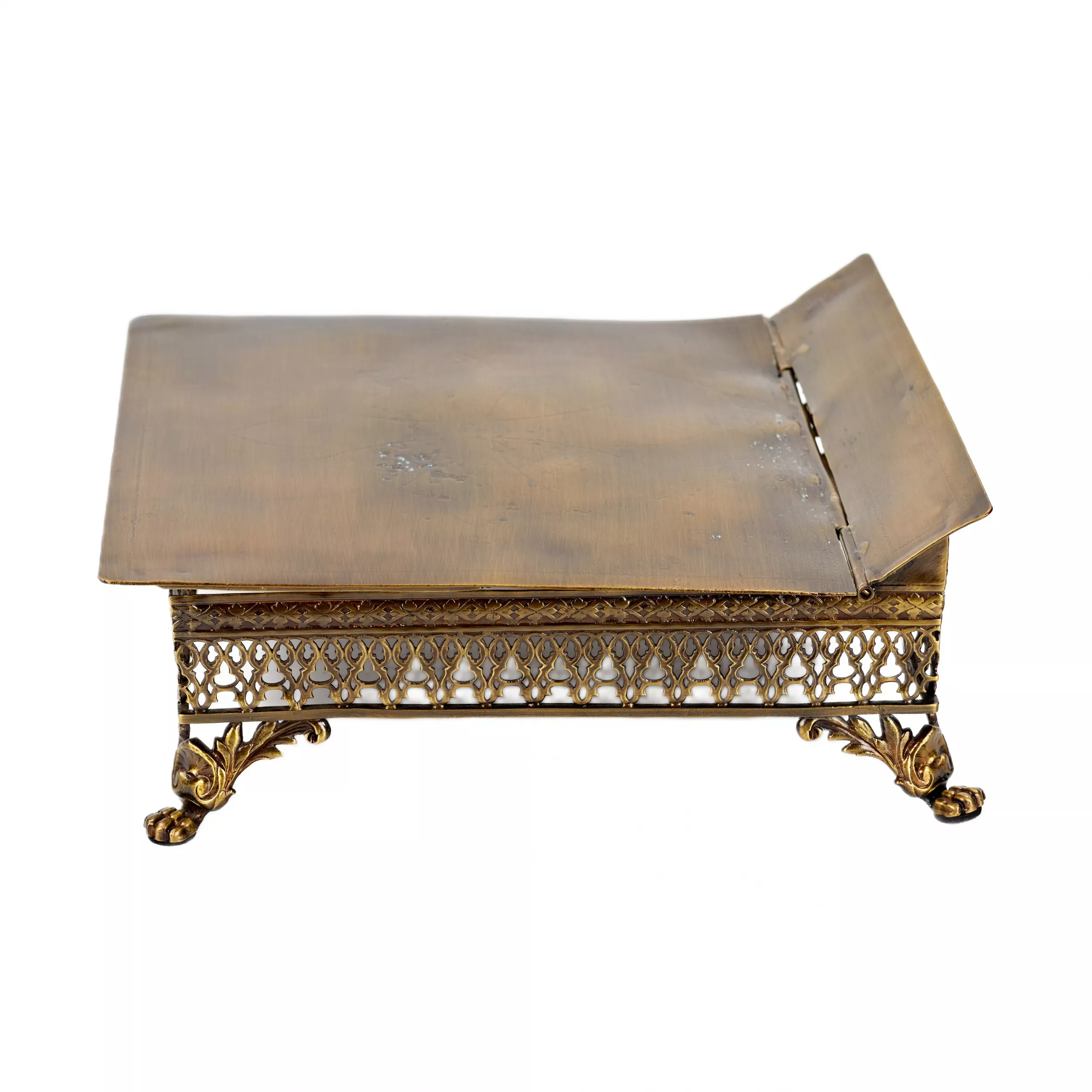 LUTRIN DE TABLE EN BRONZE ET LAITON DORÉ. EUROPE, XXE SIÈCLE