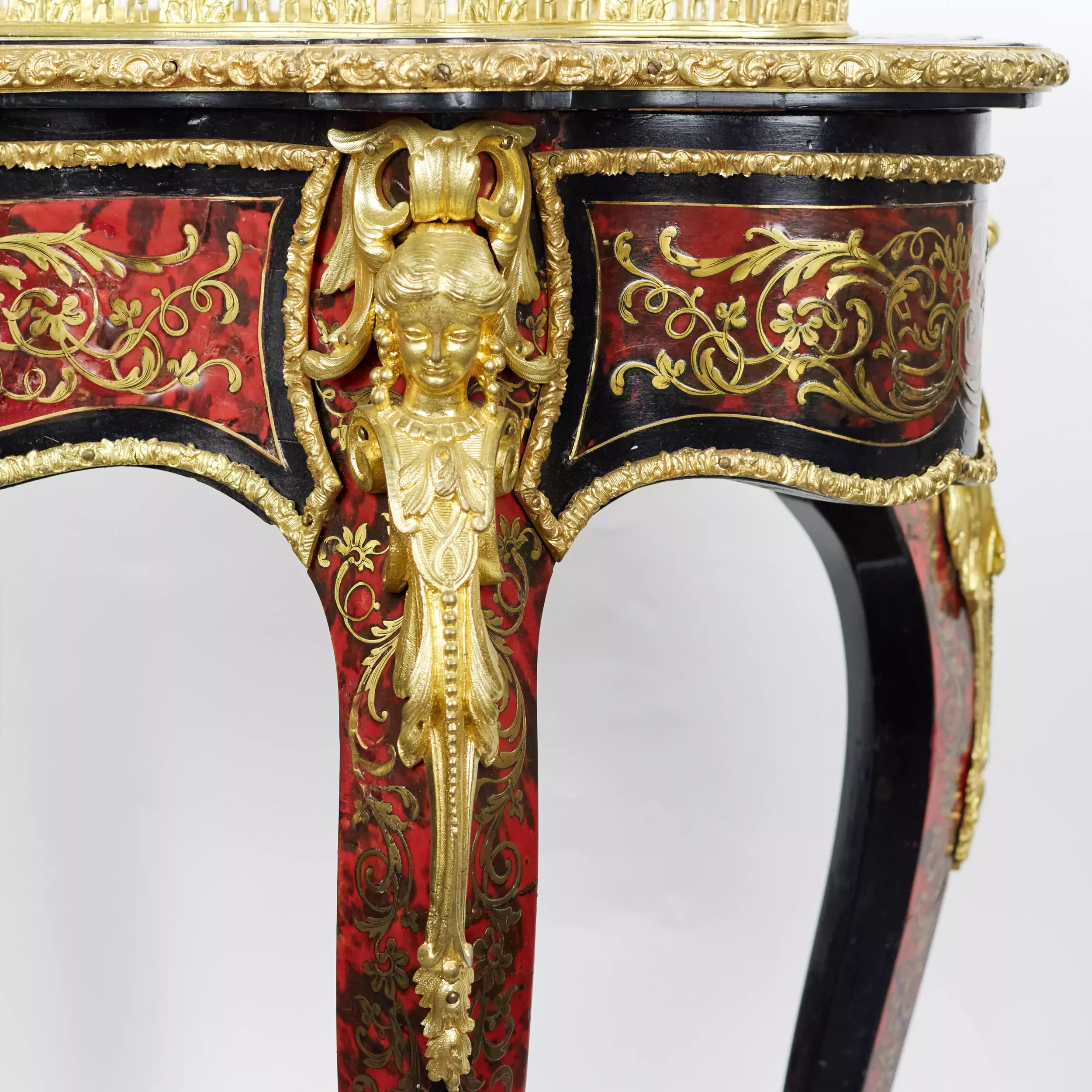 Une magnifique jardinière depoque Napoleon III, realisee dans le style Boulle. 