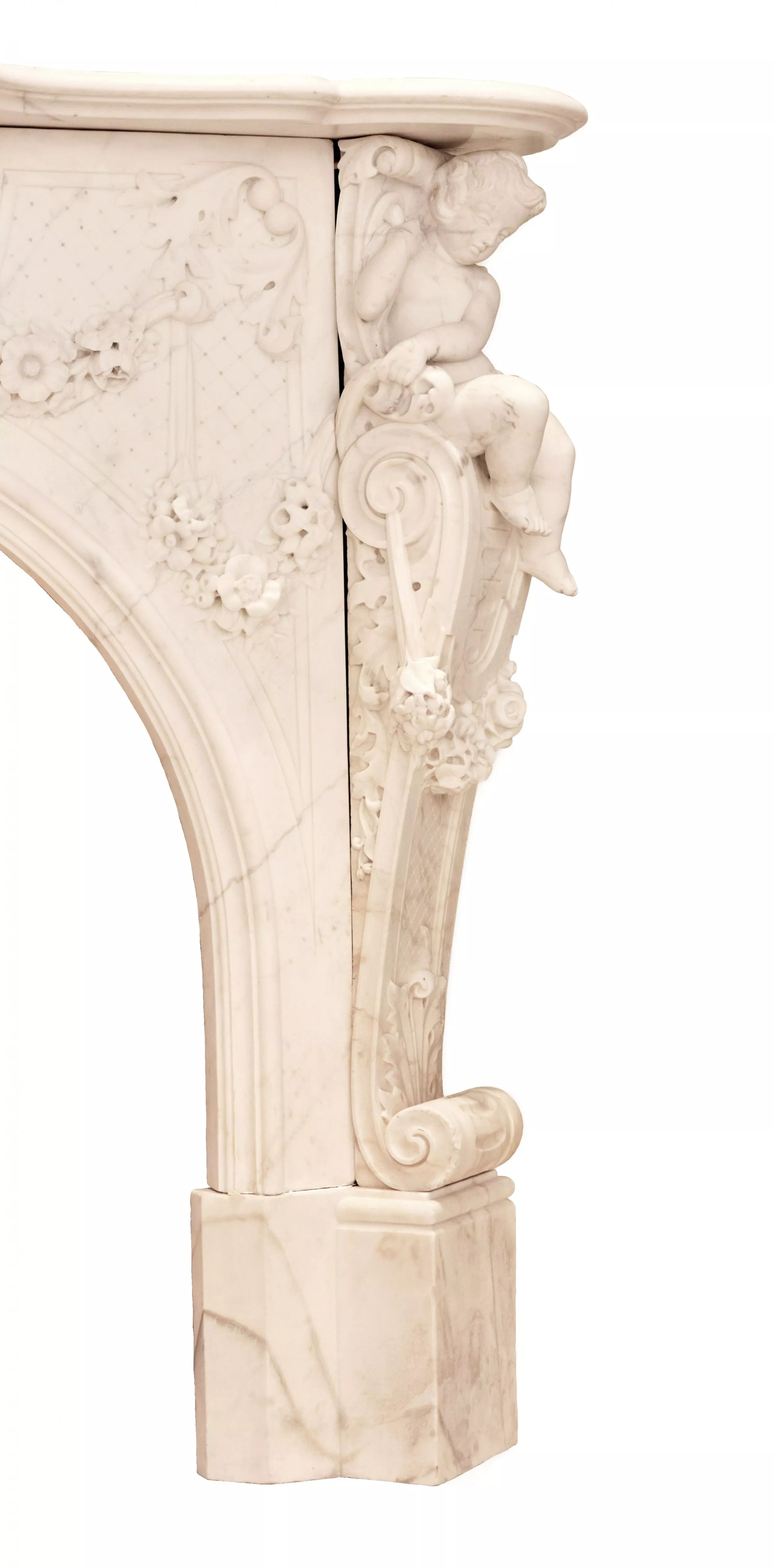 GRANDE CHEMINÉE FRANÇAISE EN MARBRE BLANC DE STYLE LOUIS XV FRANCE, TROISIÈME QUART DU XIXᵉ SIÈCLE