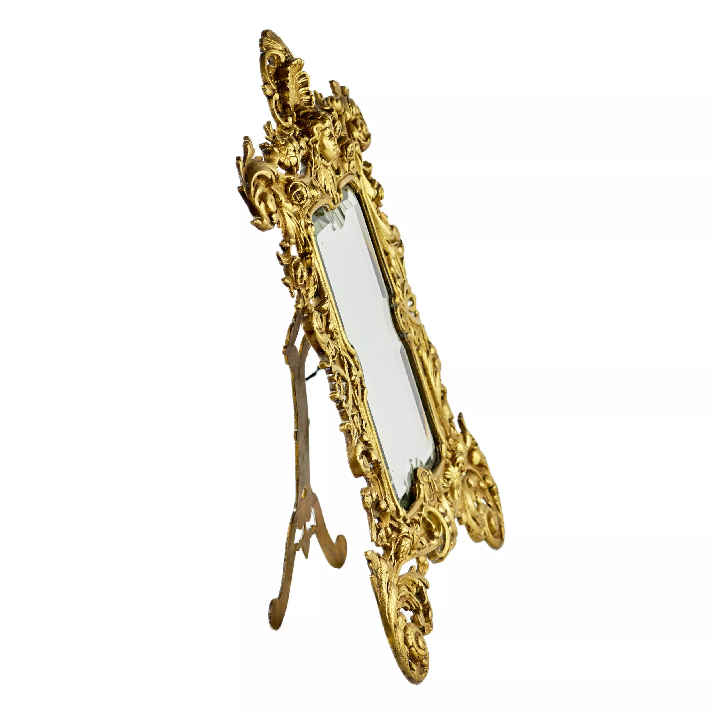 MIROIR DE TABLE EN BRONZE DORÉ, STYLE NÉO-ROCAILLE. EUROPE OCCIDENTALE, SECONDE MOITIÉ DU XIXE SIÈCLE