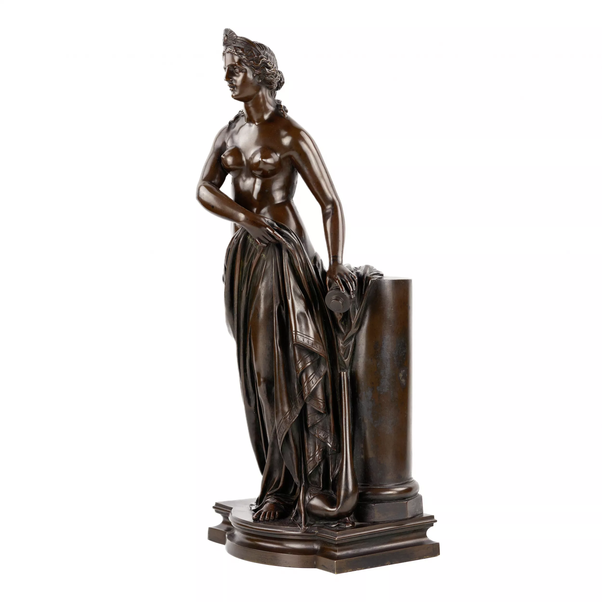 Figure en bronze de Junon avec un rouleau de lois et le sac d`Éole. 