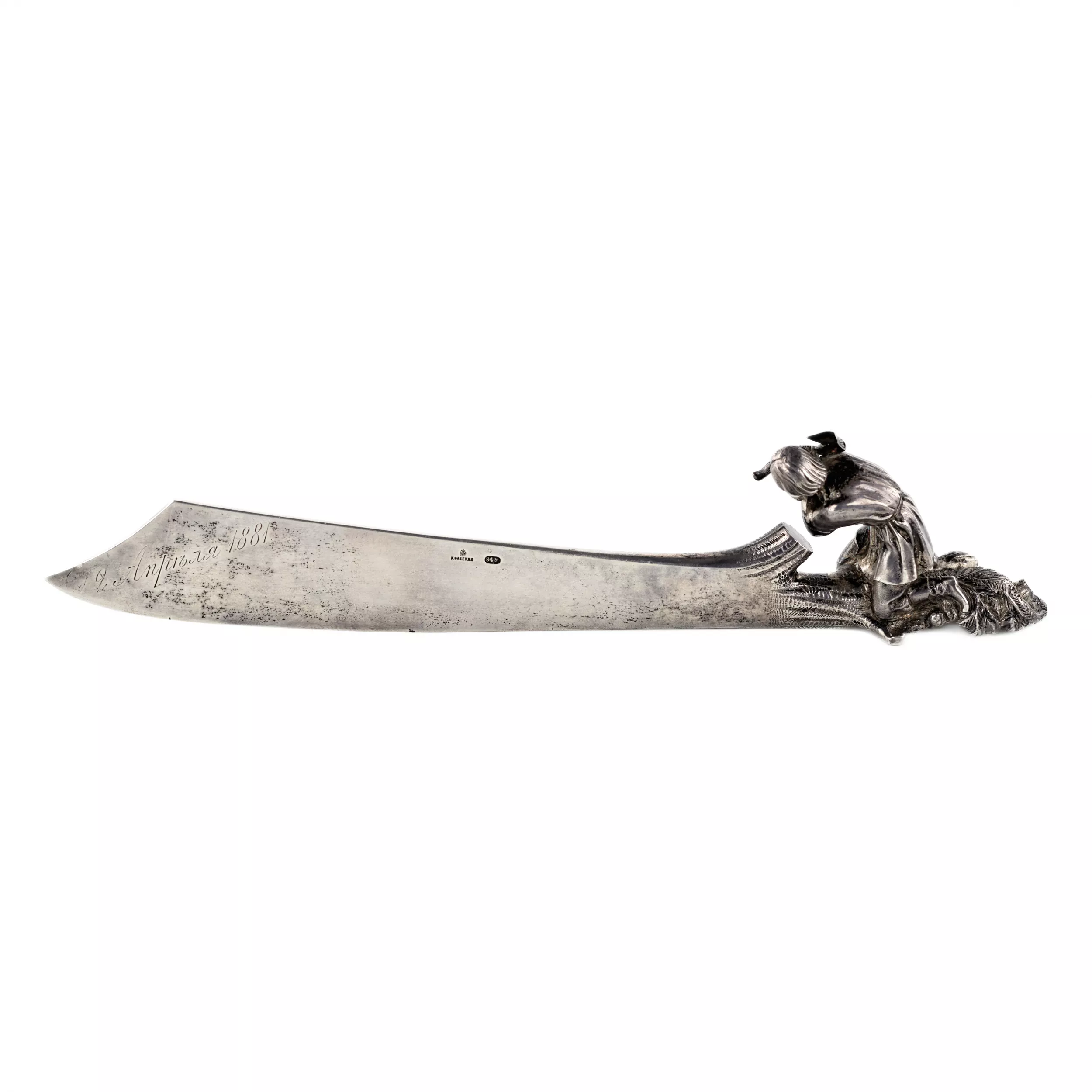 COUTEAU À LETTRES EN ARGENT AVEC FIGURE DE PAYSAN, MAISON KARL FABERGÉ, MOSCOU, ANNÉES 1880