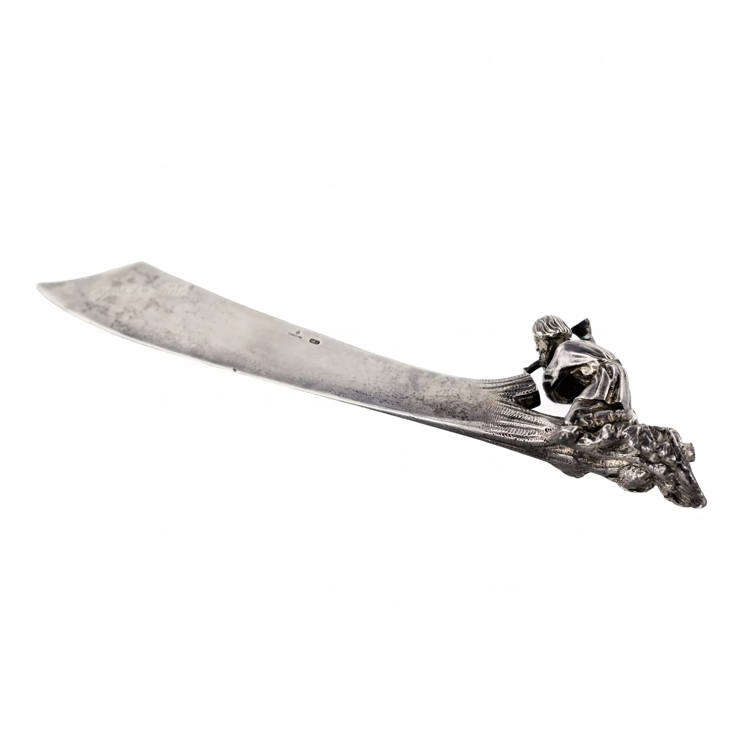 COUTEAU À LETTRES EN ARGENT AVEC FIGURE DE PAYSAN, MAISON KARL FABERGÉ, MOSCOU, ANNÉES 1880