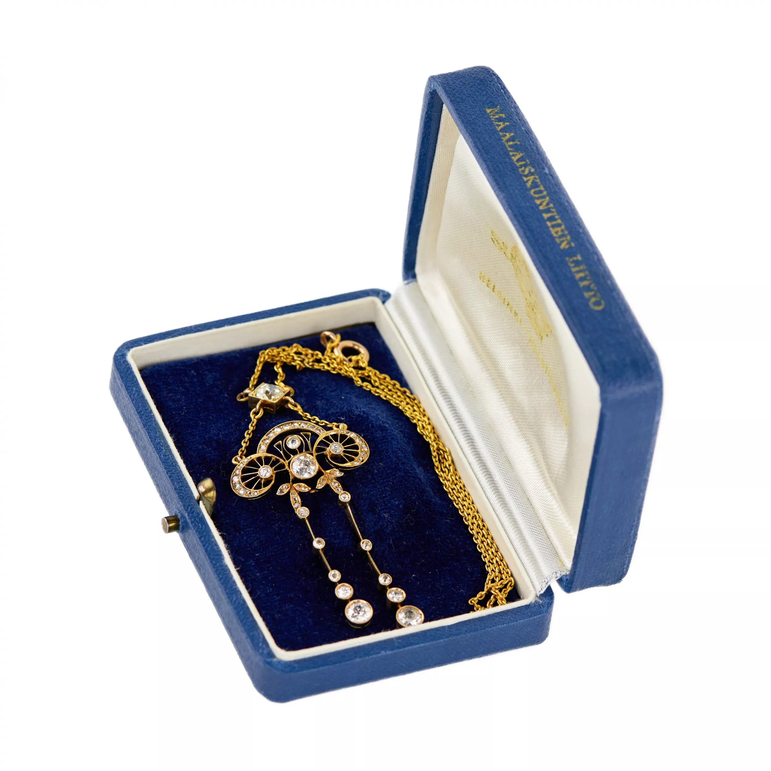 EXQUISITE ART NOUVEAU GOLD PENDANT WITH DIAMONDS. RUSSIA, TURN OF THE 20TH CENTURY