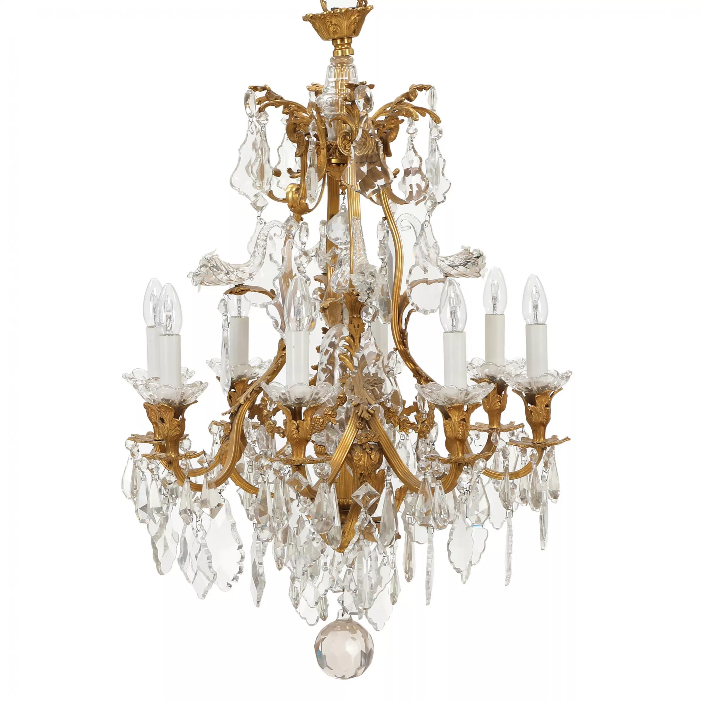 Chandelier in gilded bronze and crystal in neo-Rococo style with eight candles. France.1900 