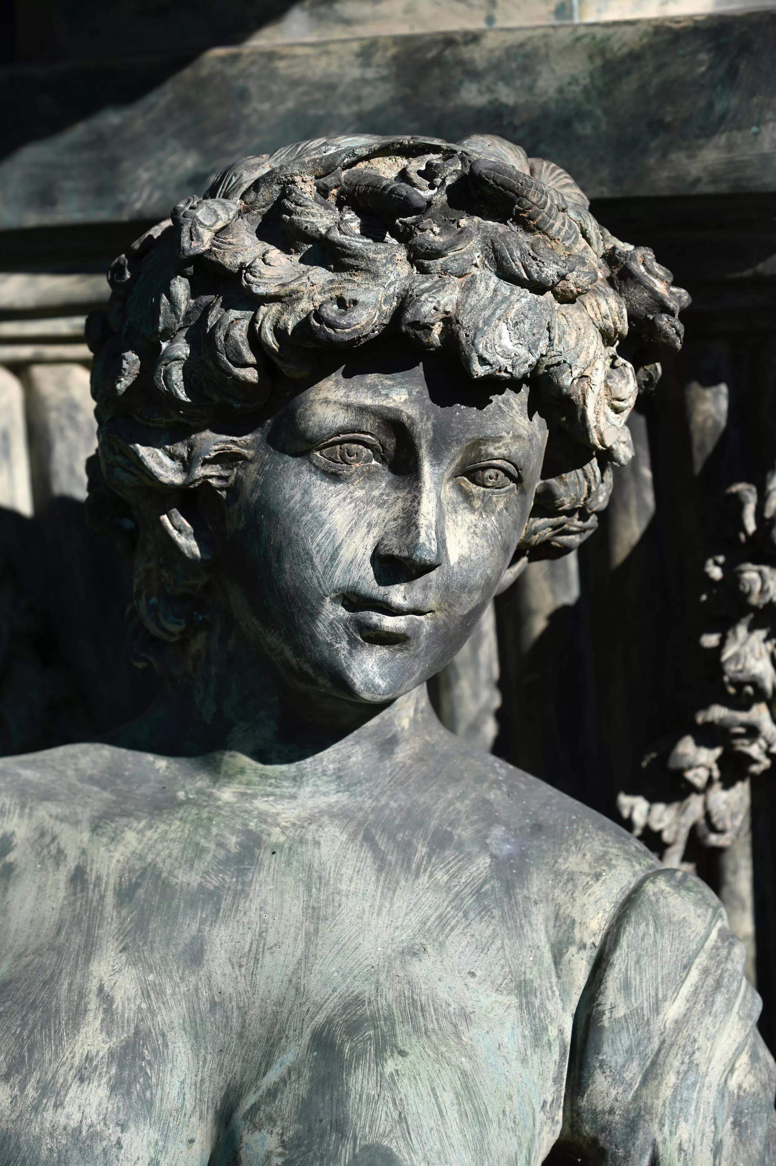 LARGE THREE TIER GARDEN FOUNTAIN IN BRONZE WITH ALLEGORICAL FIGURES  EUROPE, SECOND HALF OF THE 19TH CENTURY