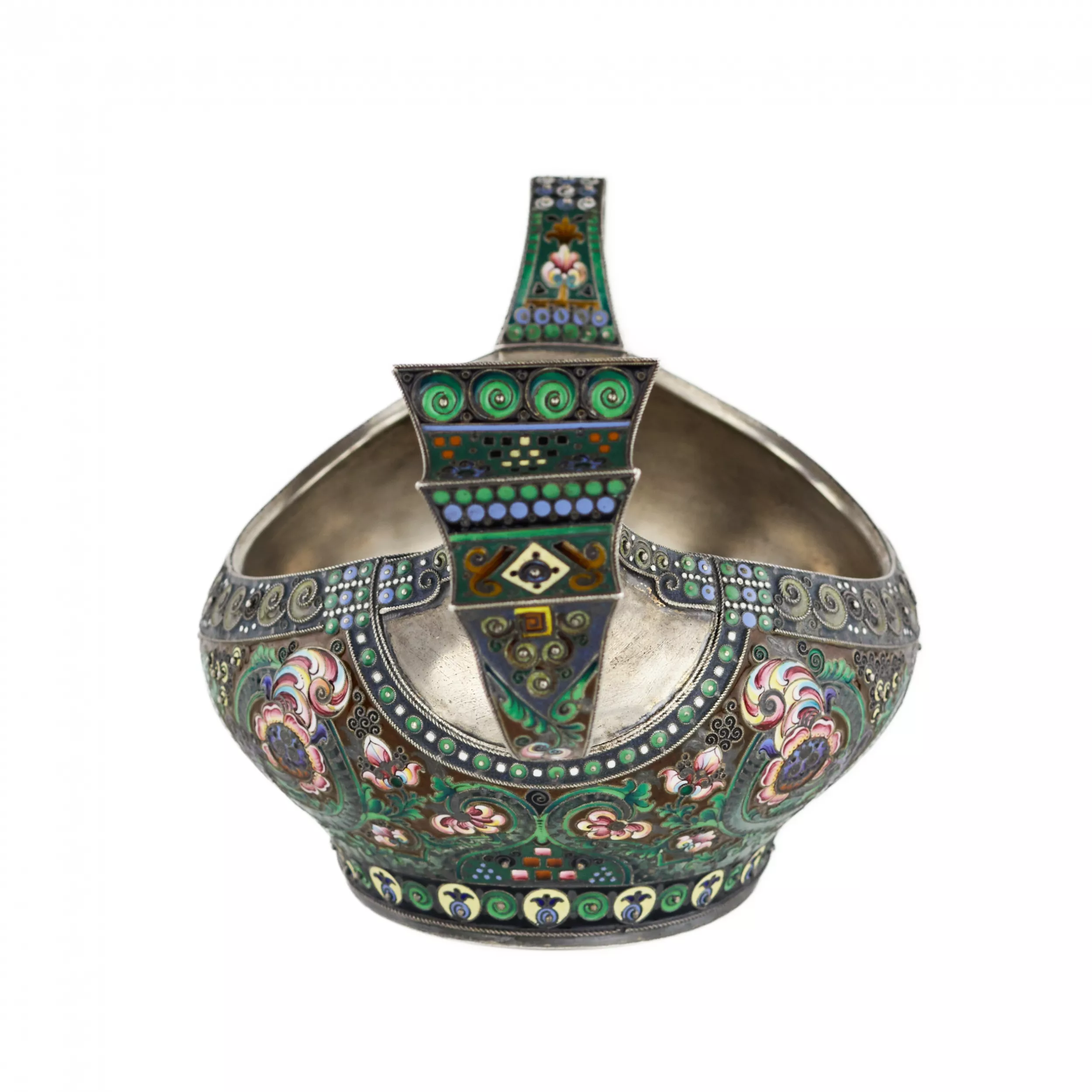 A graceful silver kovsh in the Russian Art Nouveau style of the 11th Moscow artel. Early 20th century.