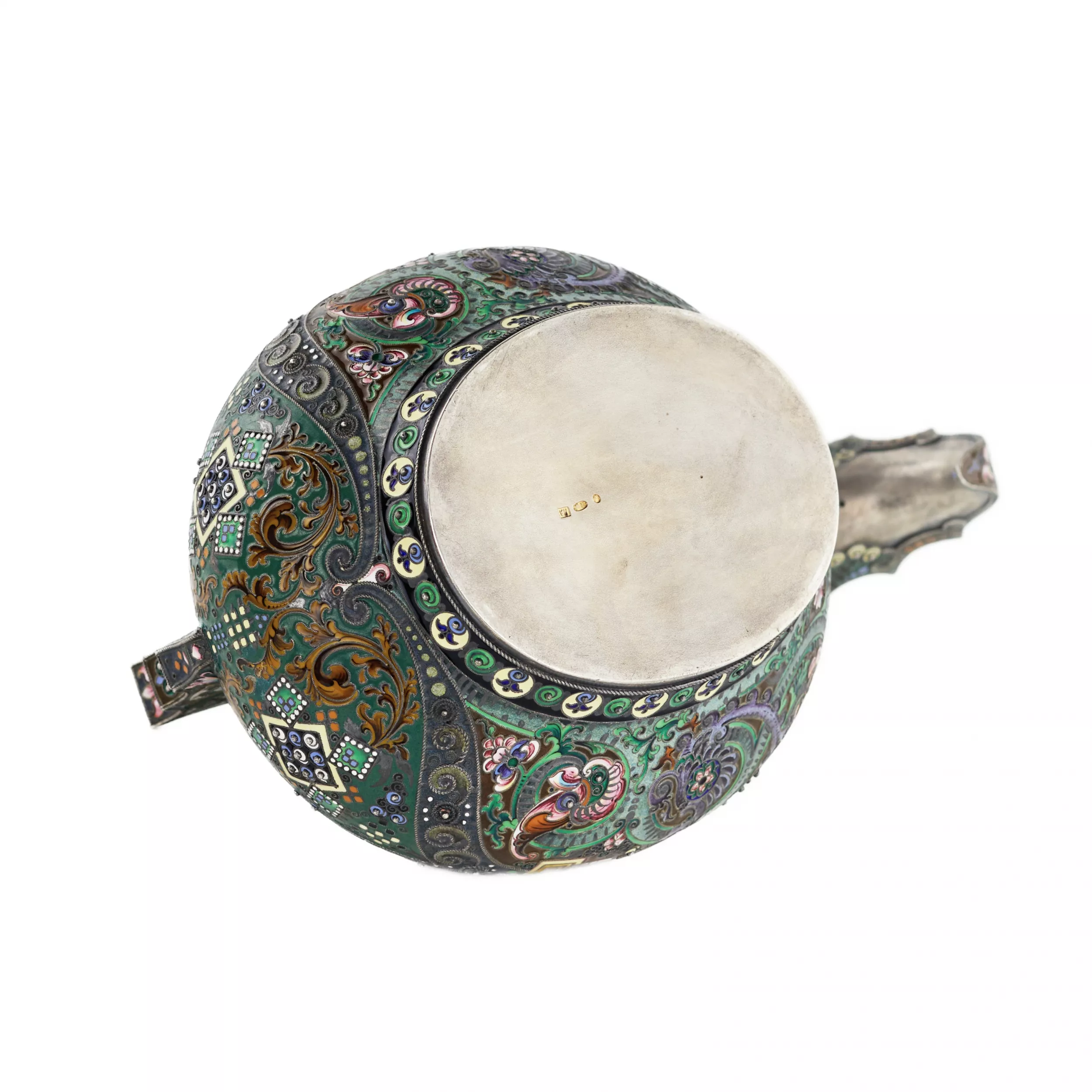 A graceful silver kovsh in the Russian Art Nouveau style of the 11th Moscow artel. Early 20th century.