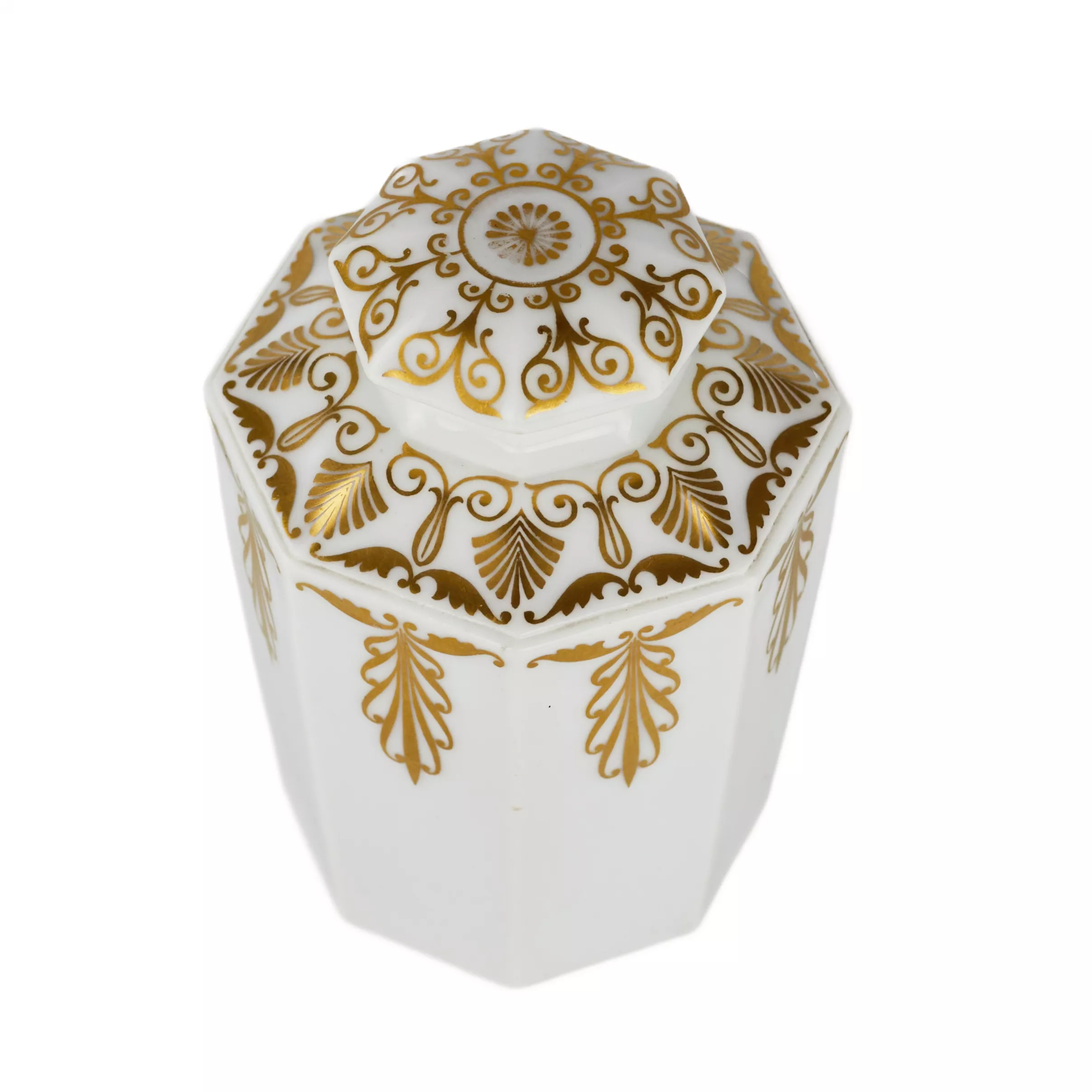 Boîte à the. Manufacture imperiale de porcelaine. Nicolas II, 1913.