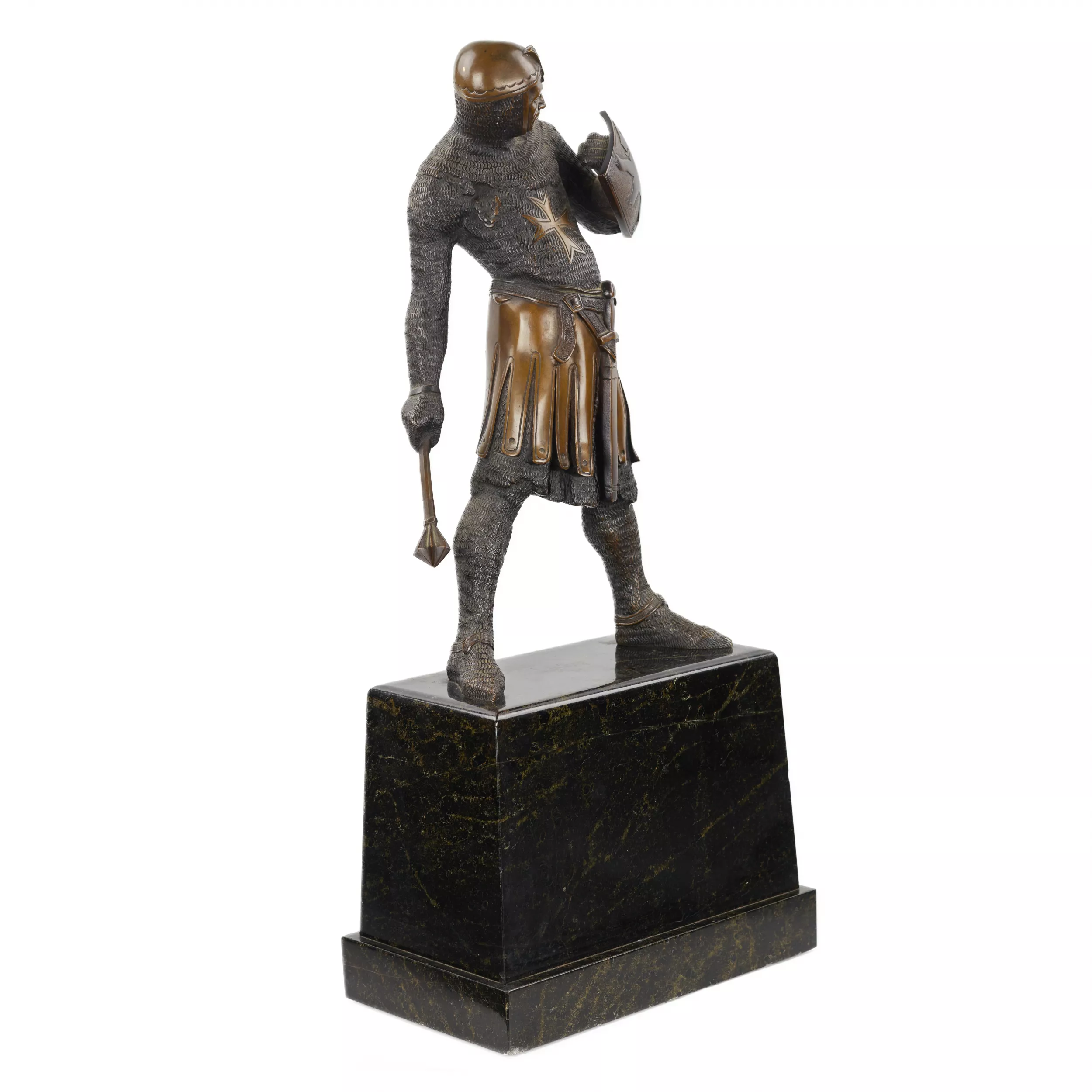 CHEVALIER DE MALTE. SCULPTURE DE CABINET EN BRONZE. EUROPE OCCIDENTALE. TOURNANT DES XIXE ET XXE SIÈCLES