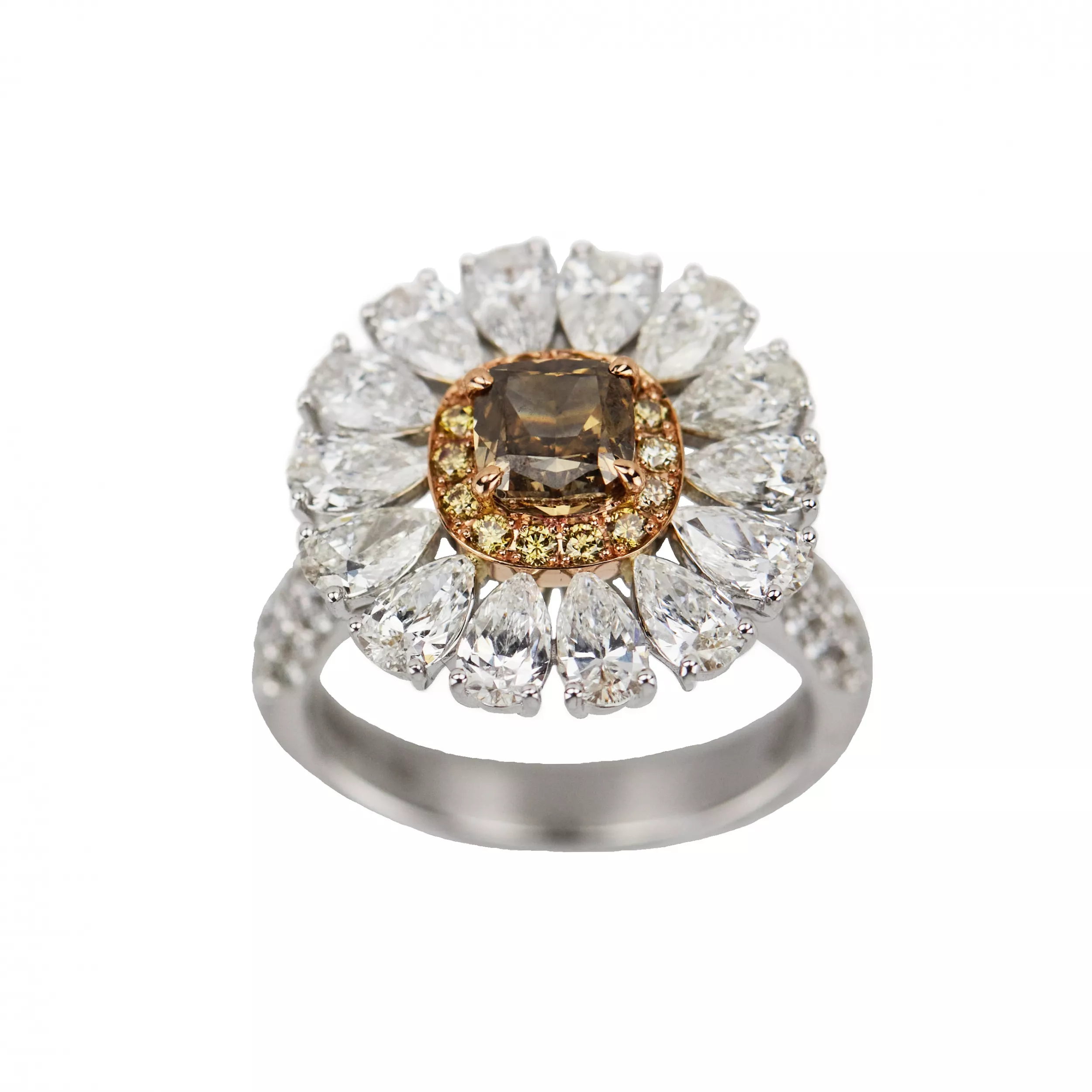 Bague en or blanc 18 carats avec diamants. Marbella.