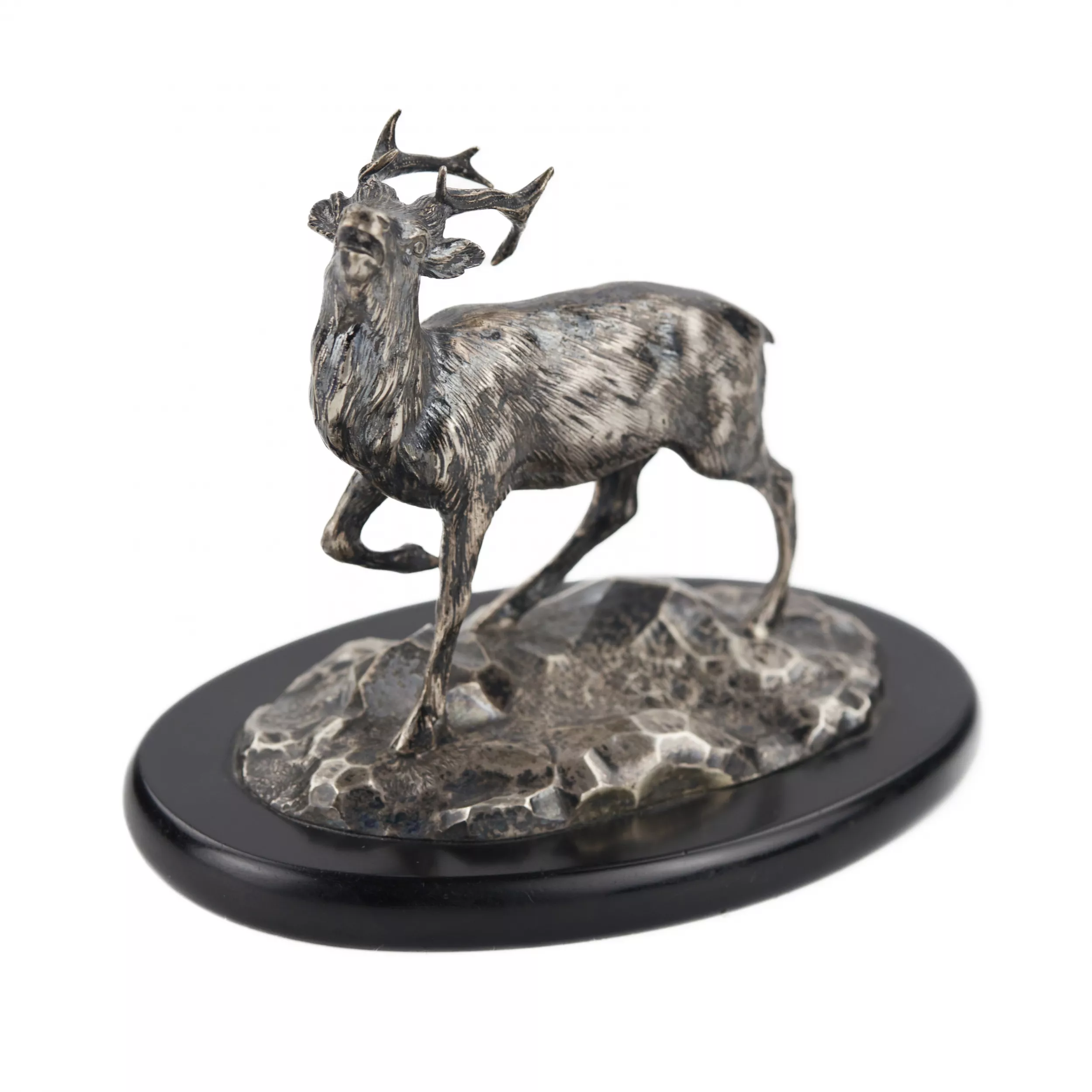 Cerf argente. Frères Grachev. 20ième siècle.